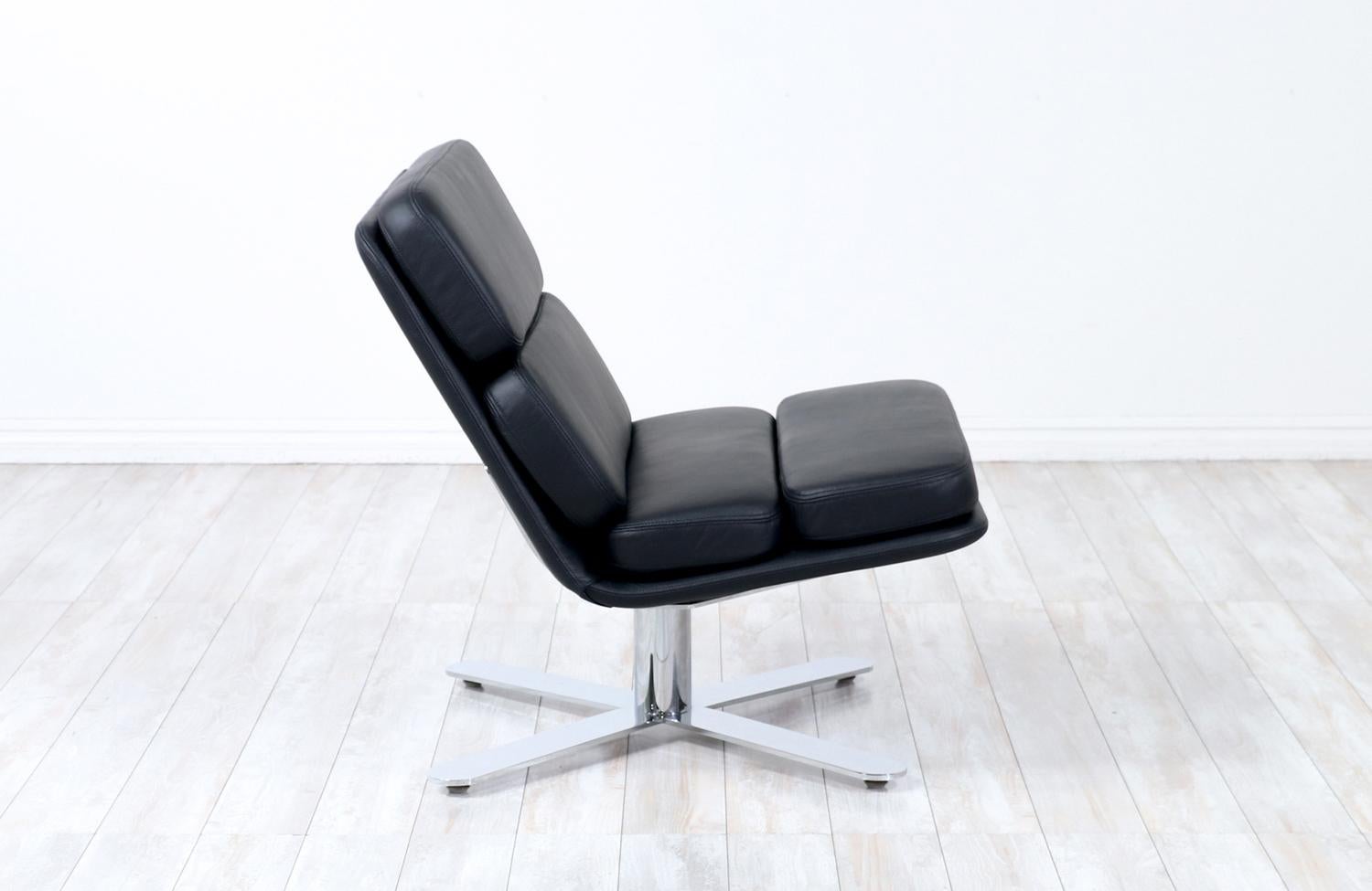 Mid-Century Modern John Follis “Solo” Black Leather & Chrome Lounge Chair for Fortress For Sale
