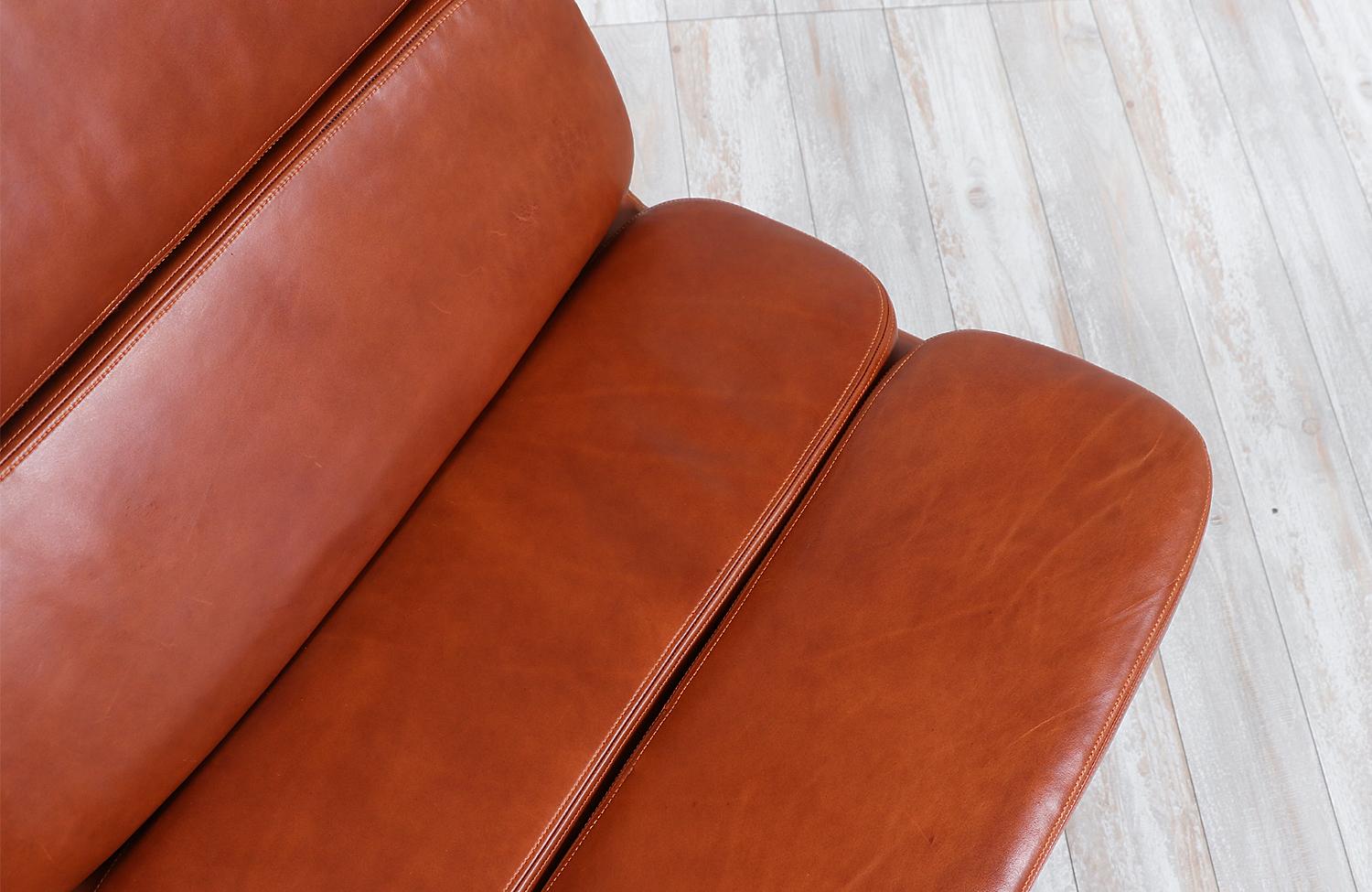 John Follis “Solo” Cognac Leather Lounge Chairs for Fortress 4