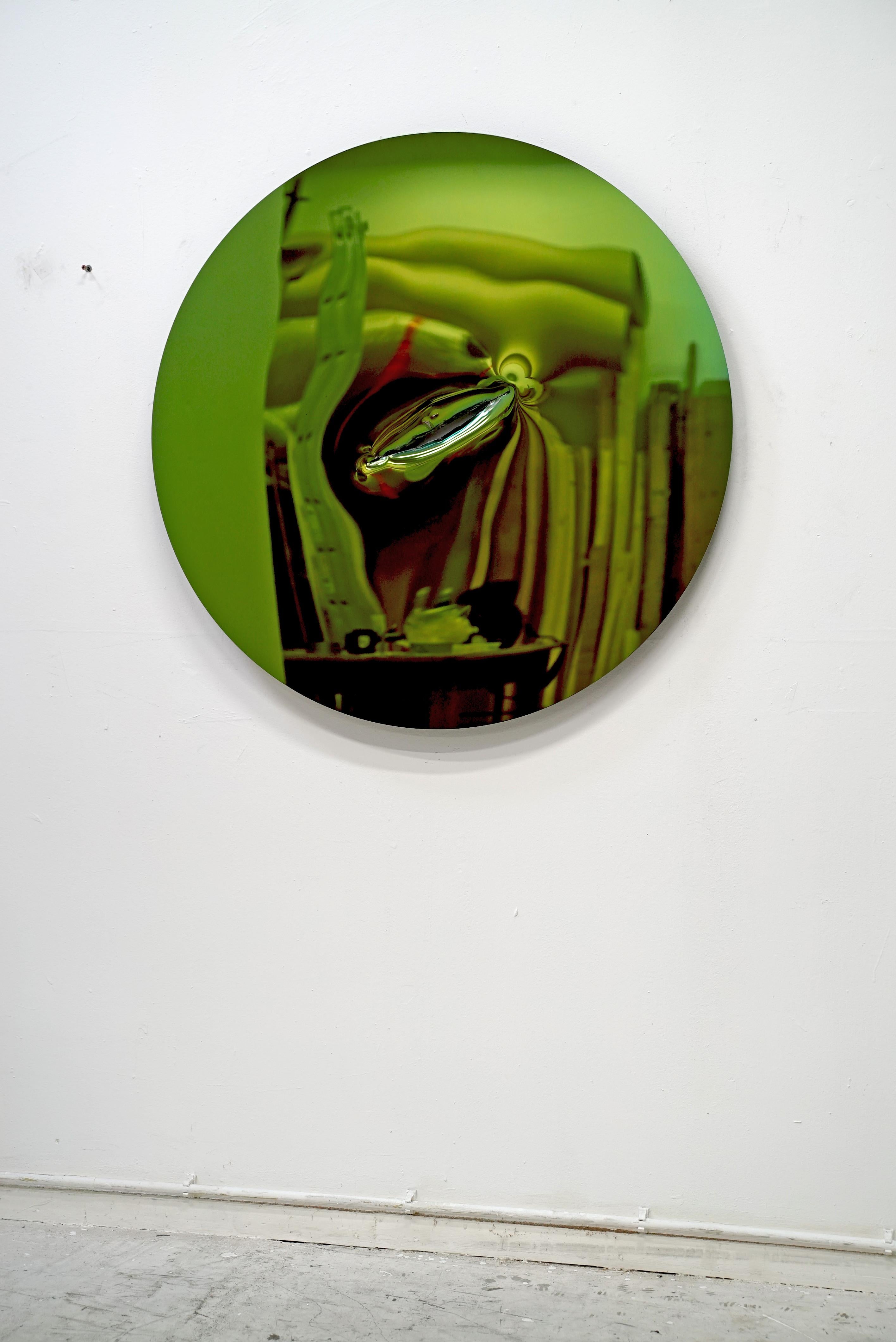 Green round steel mirror plate by John Franzen 100 cm Ø with Ax cut 1