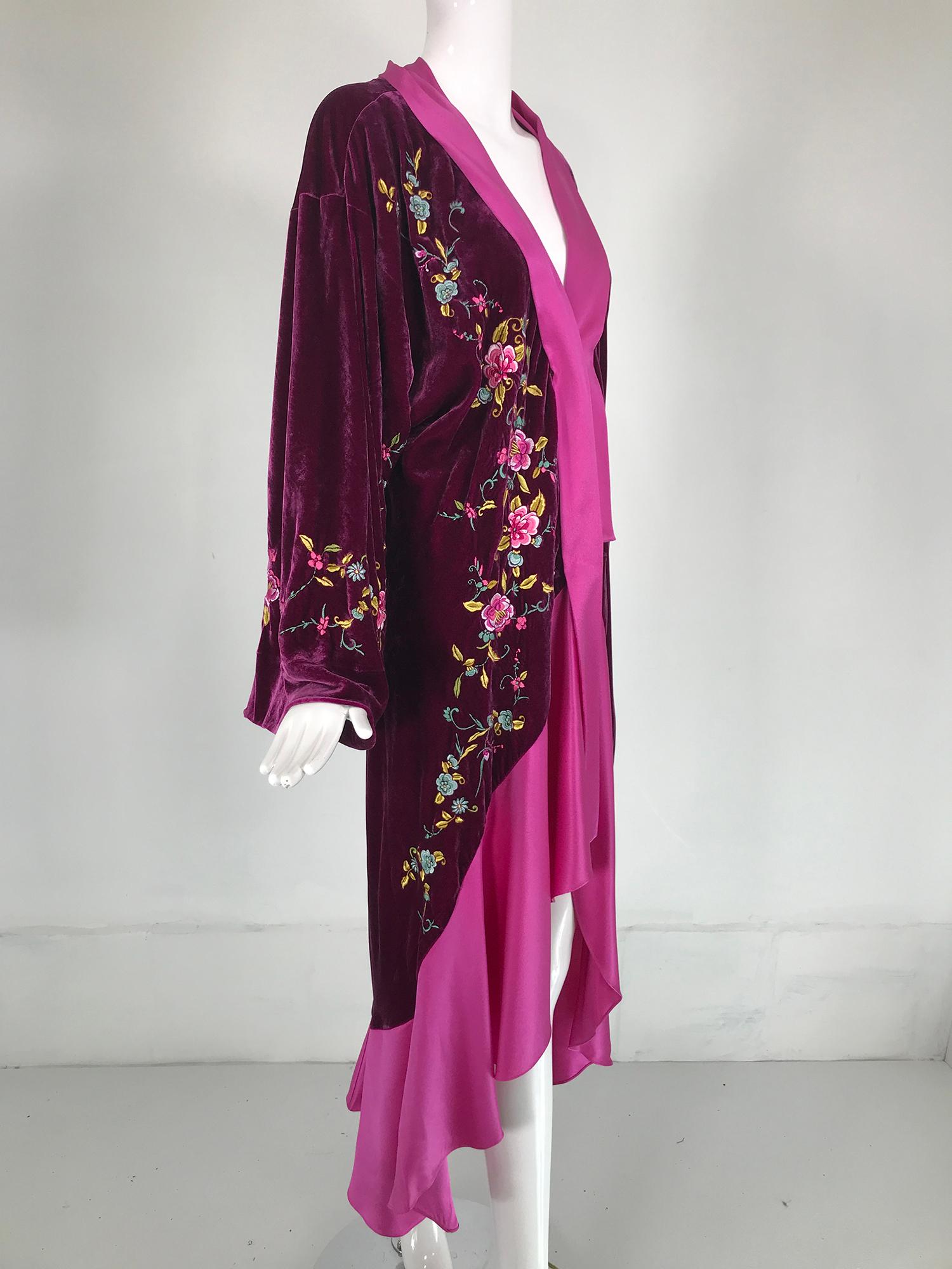 John Galliano 1920s Inspired Embroidered Velvet & Silk Evening Coat Early 2000s In Good Condition In West Palm Beach, FL
