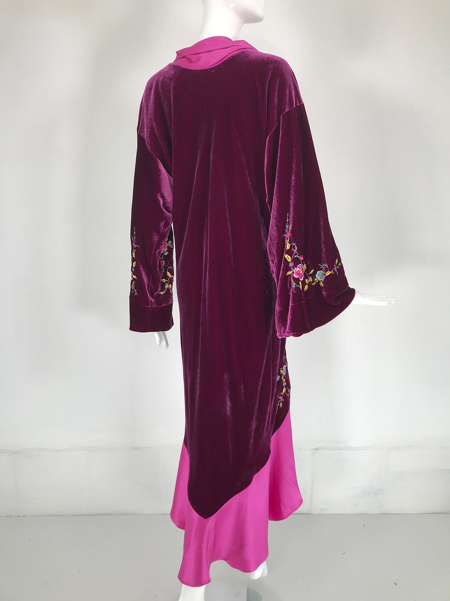 John Galliano 1920s Inspired Embroidered Velvet & Silk Evening Coat Early 2000s 2