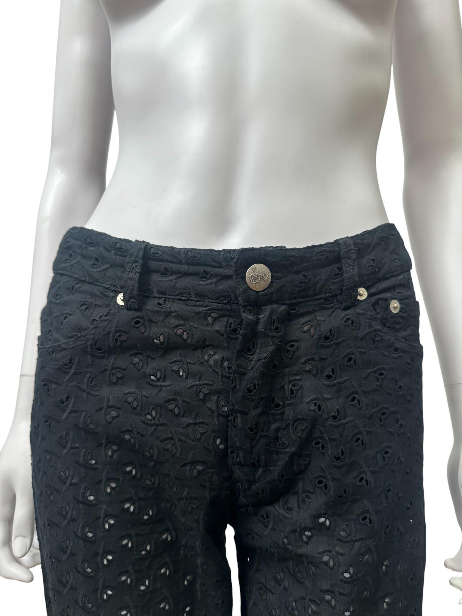 John Galliano 1990's Schwarz Floral Öse Bootcut Hose im Angebot 4