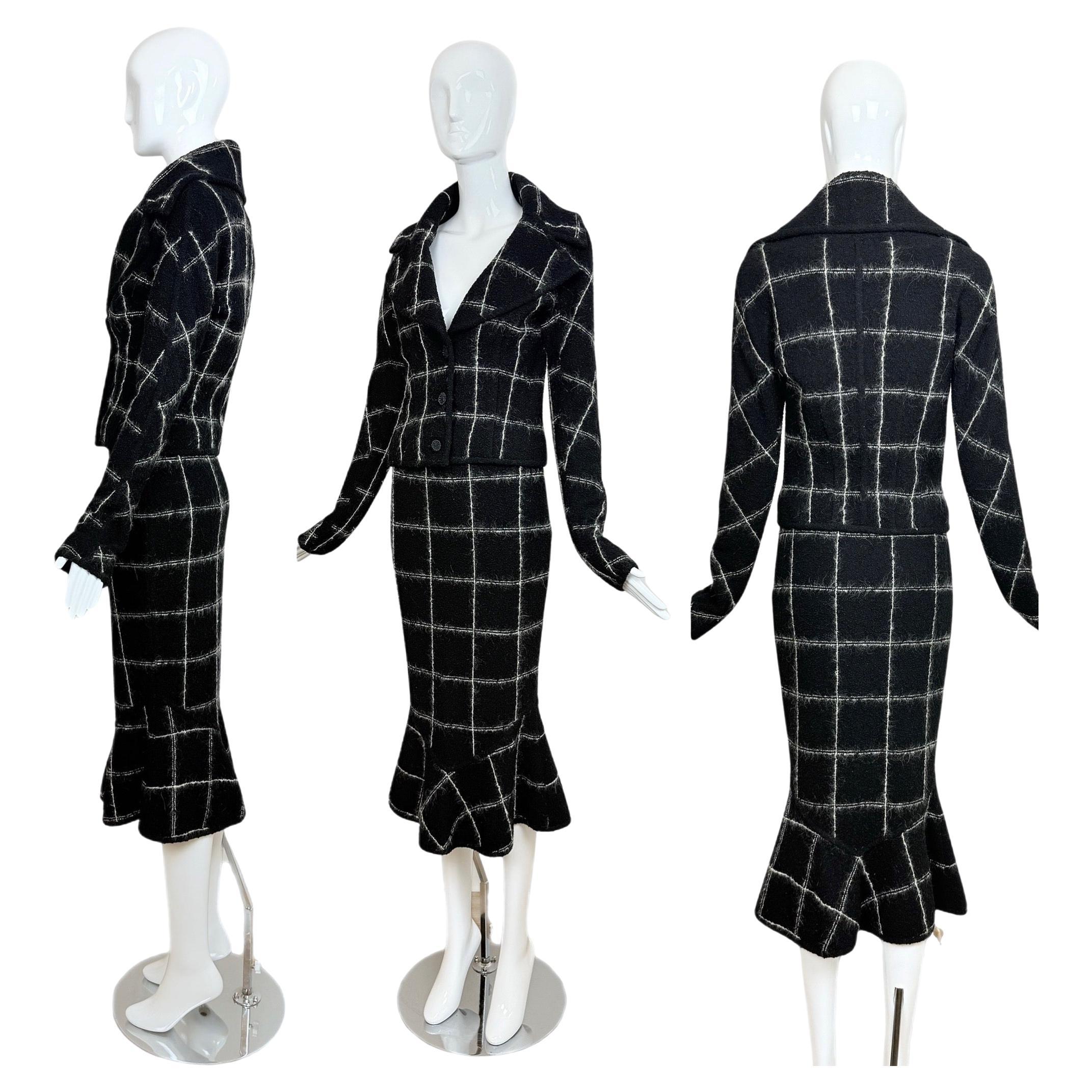 John Galliano 1998 - Completo vintage con gonna bianca e nera in vendita