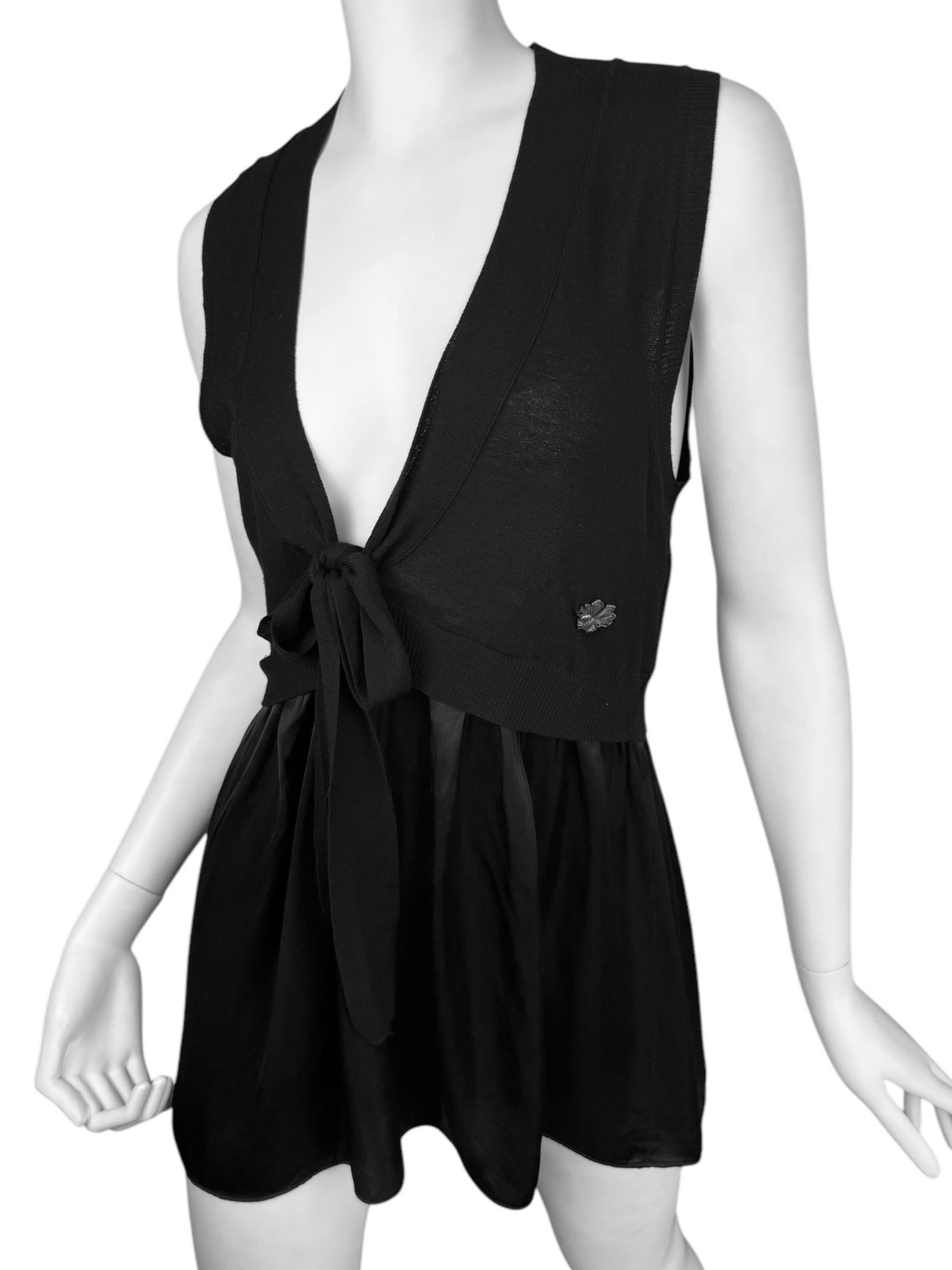 Femenino o masculino mini vestido negro de los años 2000 de john galliano en venta