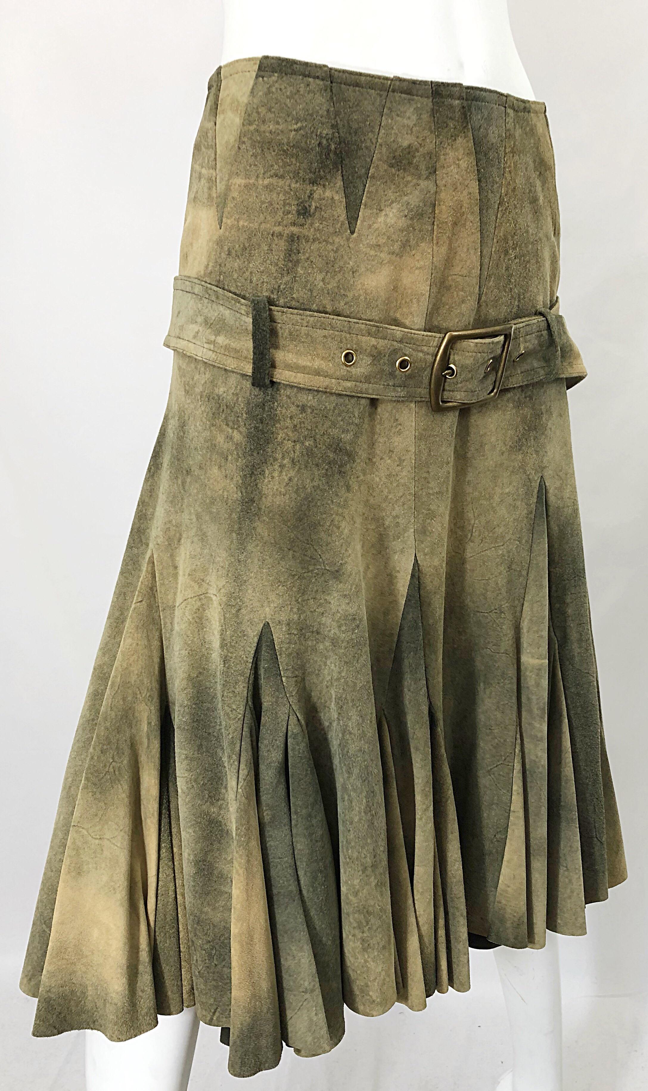 John Galliano - Jupe ceinturée taille basse en cuir à imprimé vieilli, taille 4, années 2000 Pour femmes en vente