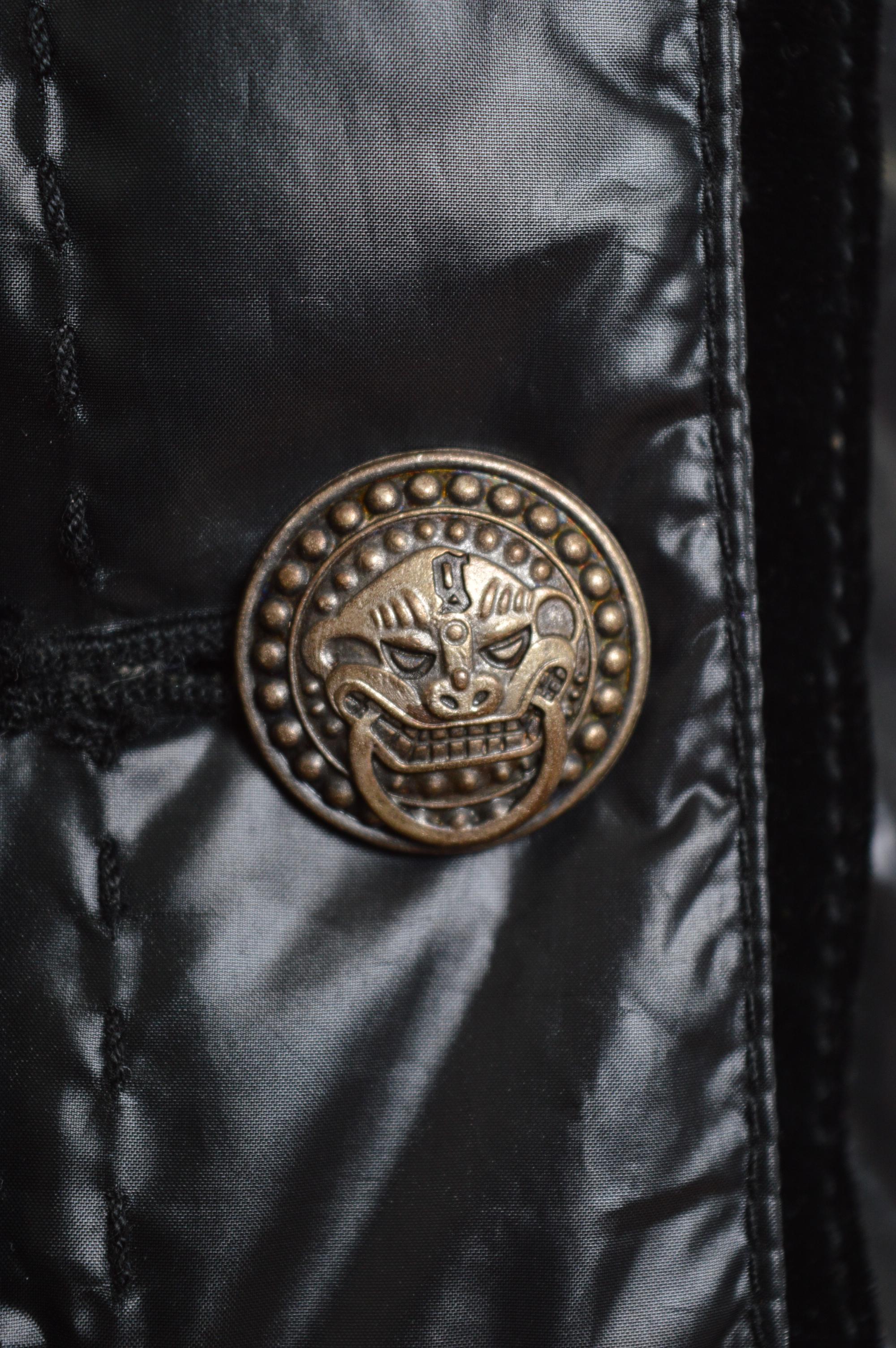 John Galliano 2000 - Cappotto lungo con polsini in pelliccia di volpe nera - Piumino d'oca in vendita 9