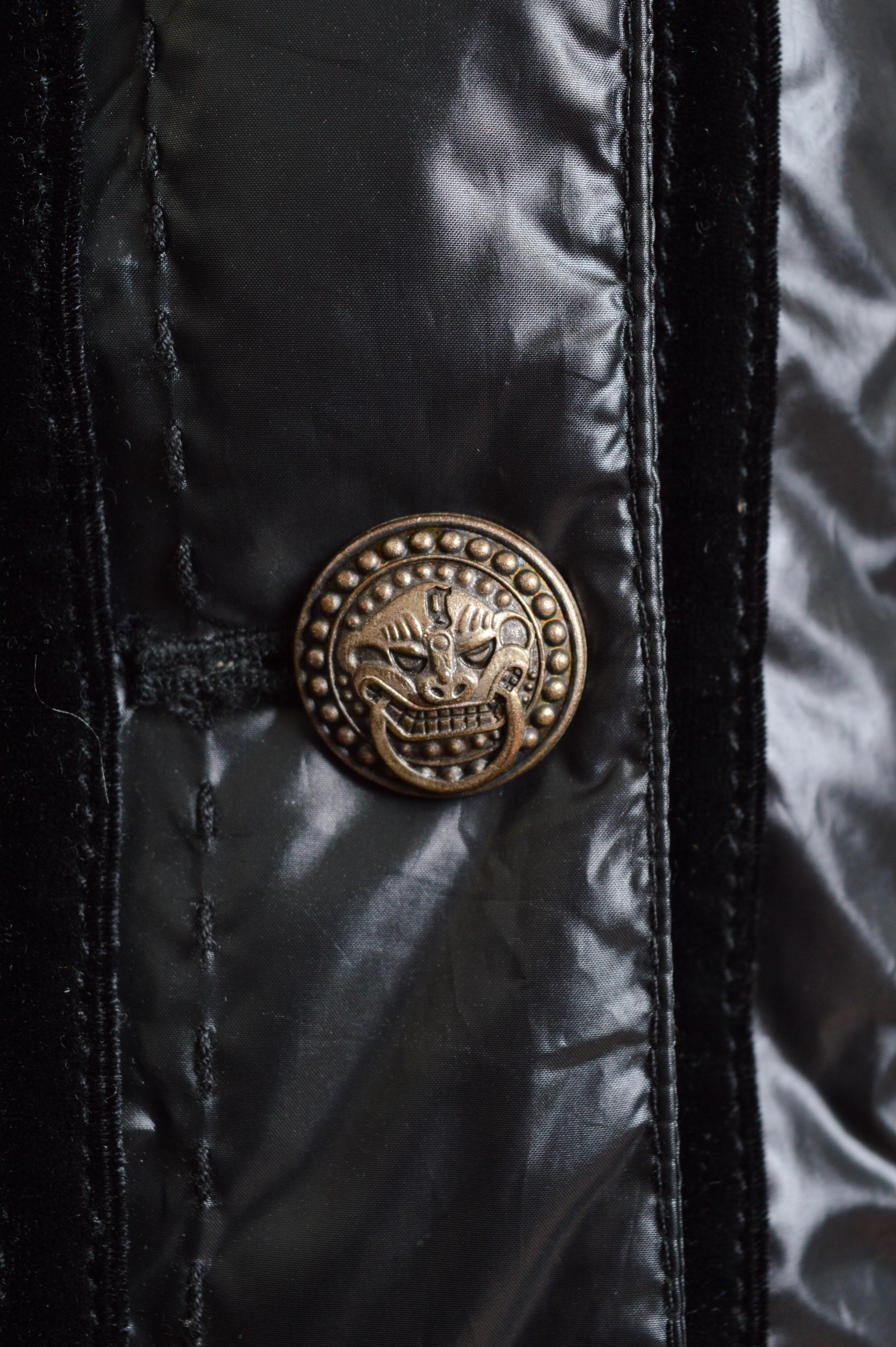 Donna John Galliano 2000 - Cappotto lungo con polsini in pelliccia di volpe nera - Piumino d'oca in vendita