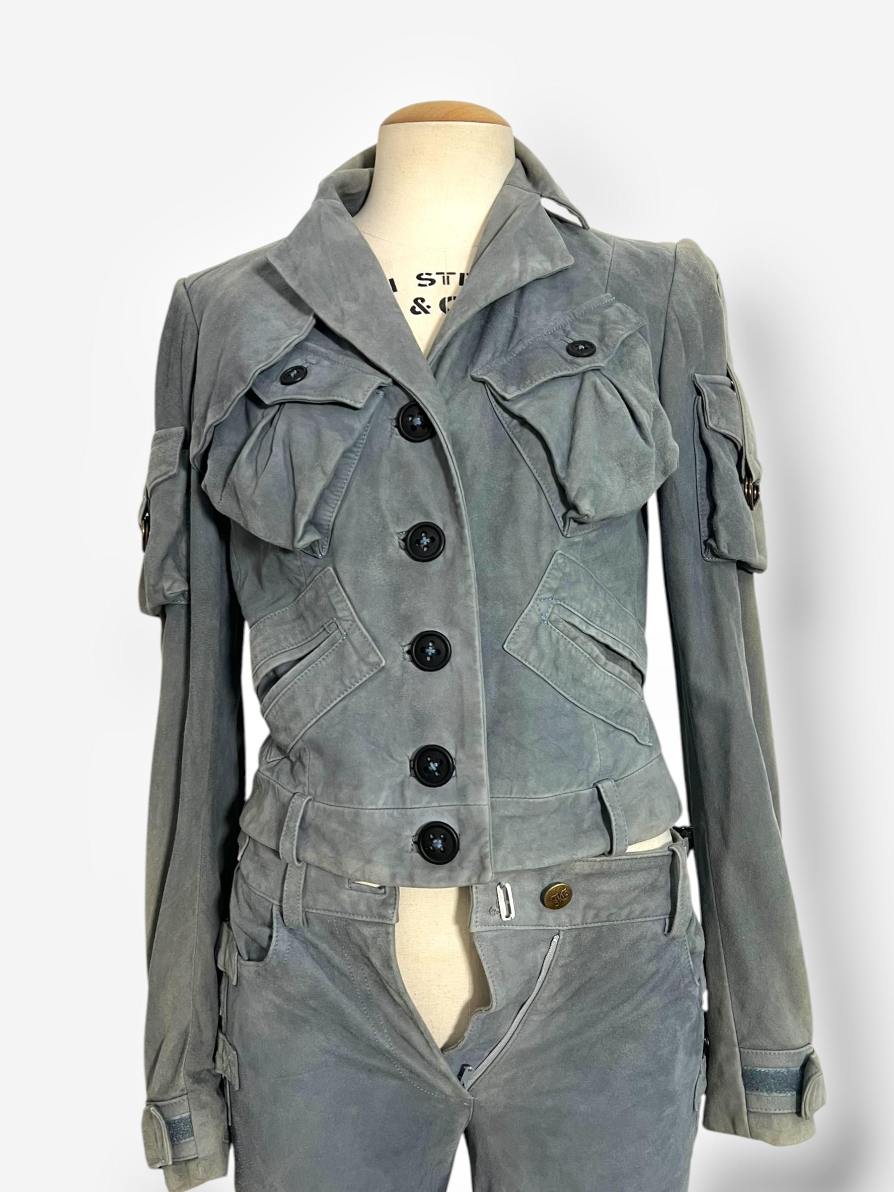 John Galliano, 2003, veste et pantalon cargo en daim et cuir en vente 4