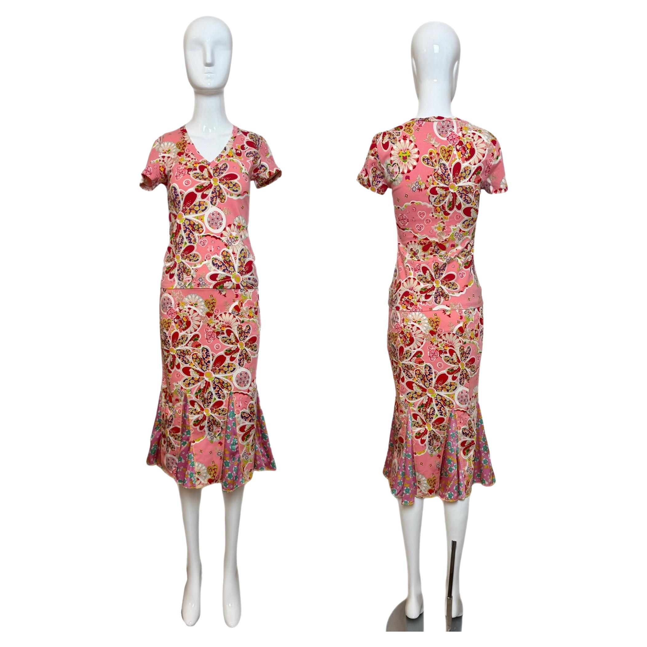 Early 2000s Suits, Outfits and Ensembles - 676 For Sale at 1stDibs