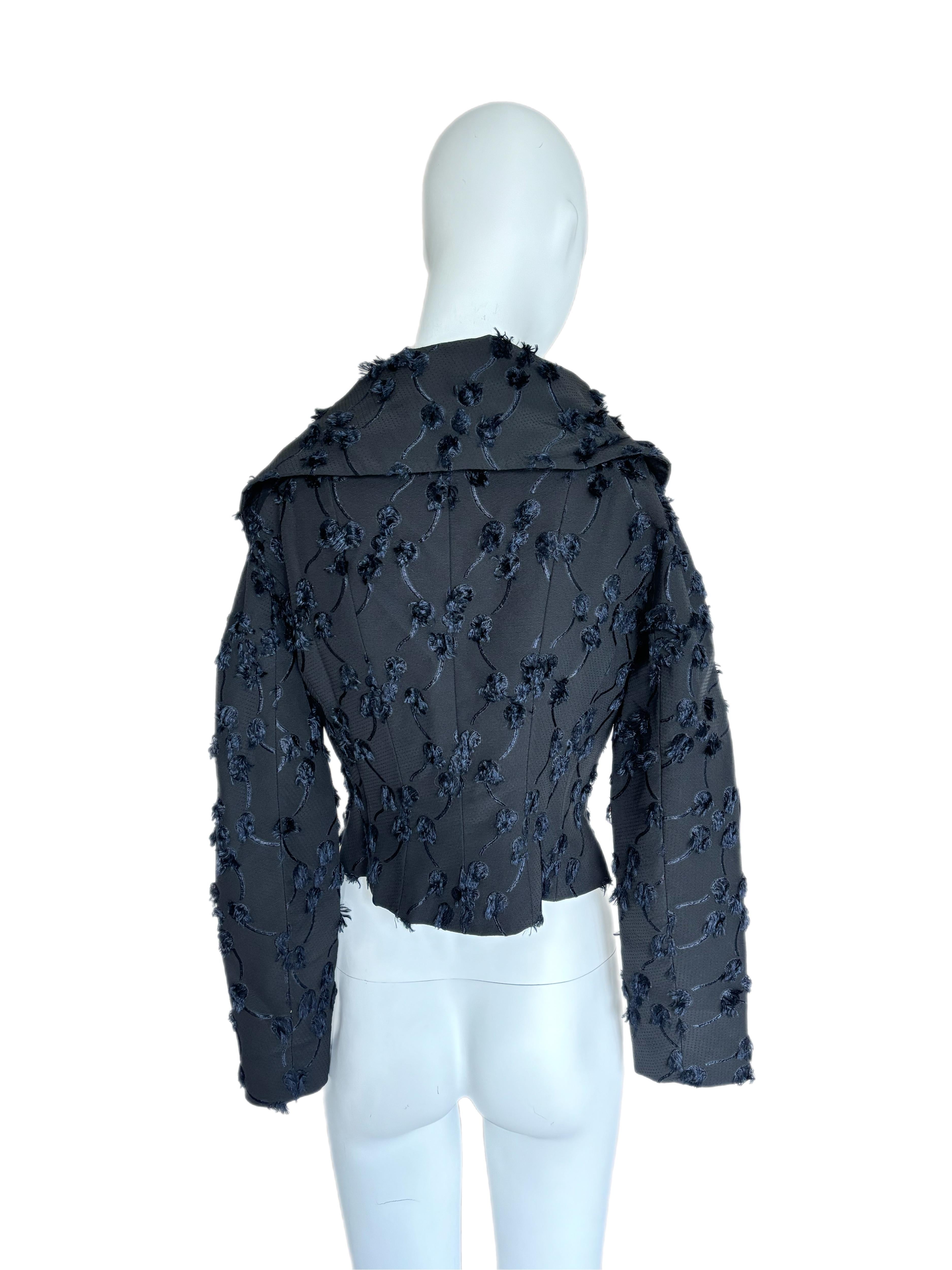 John Galliano
FW09
Vintage
Black & Navy
Cowrie shell buttons
F40, US 6, fits more like a US 4
Excellent condition, zero flaws

ALL SALES FINAL