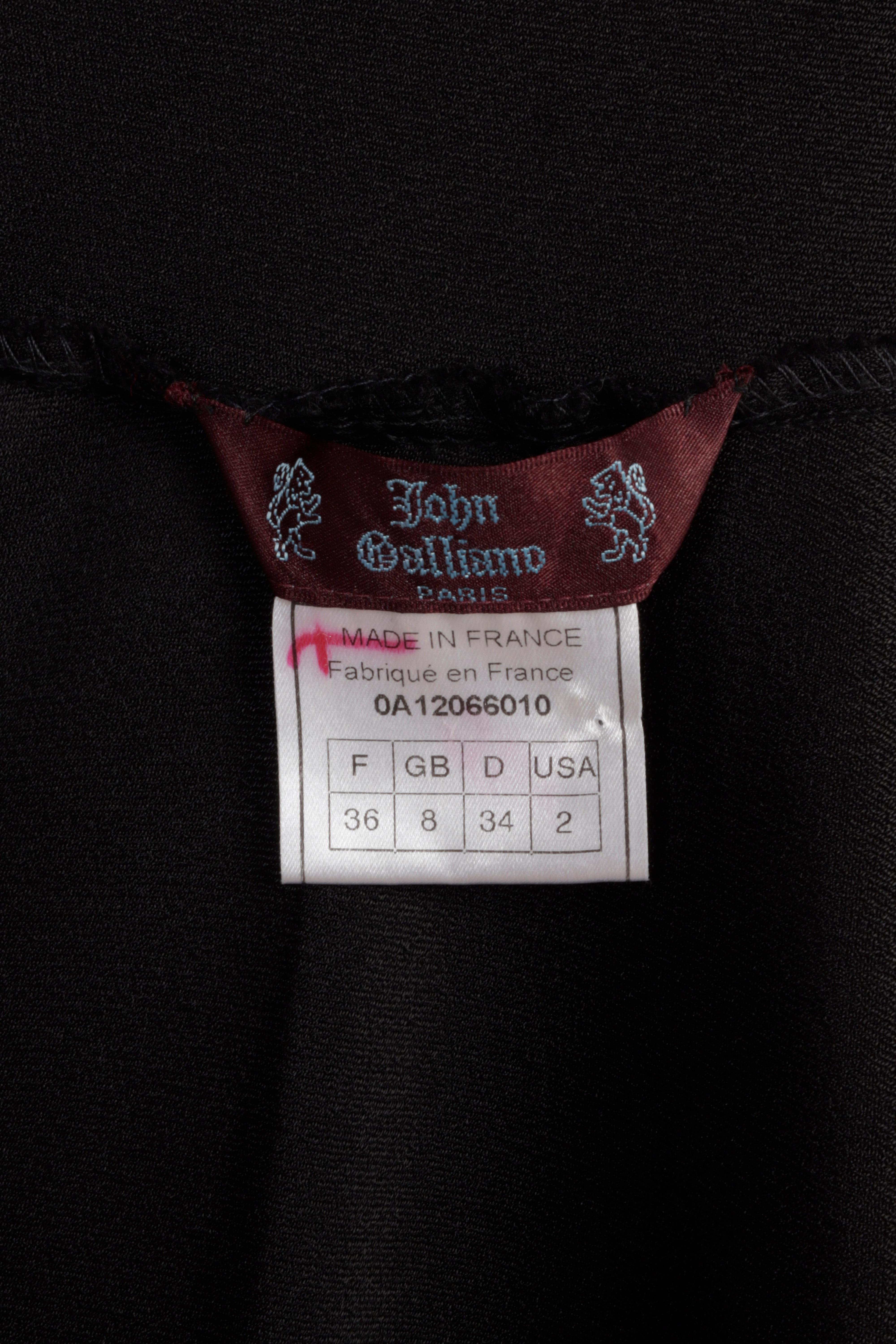 John Galliano A/I 2000 Vestito da sera con taglio sbieco in crepe nero con retro in raso in vendita 1