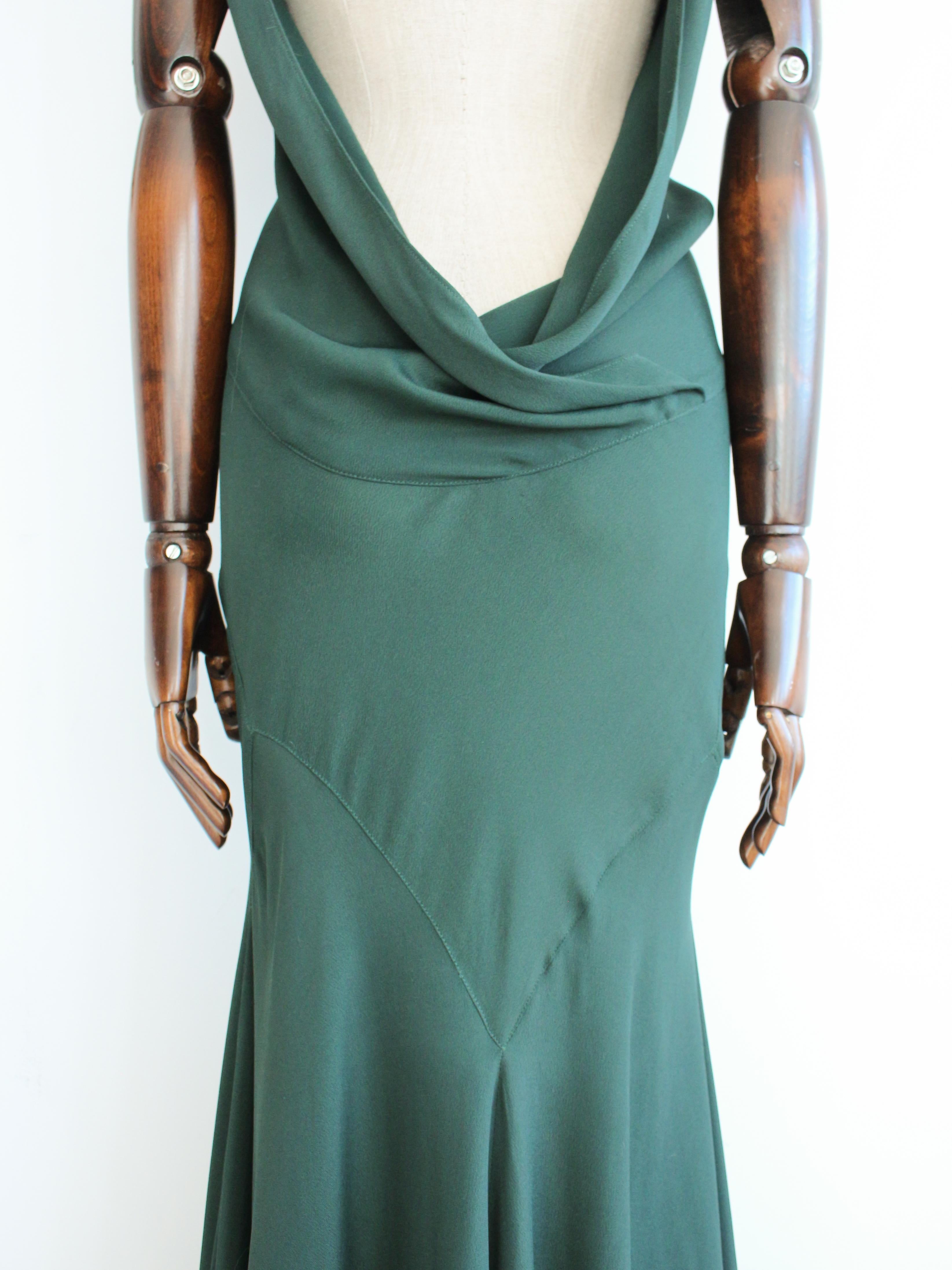 John Galliano Autumn/Winter 1988 ‘Hairclips’ Bottle Green Bias Cut Crêpe Gown 5