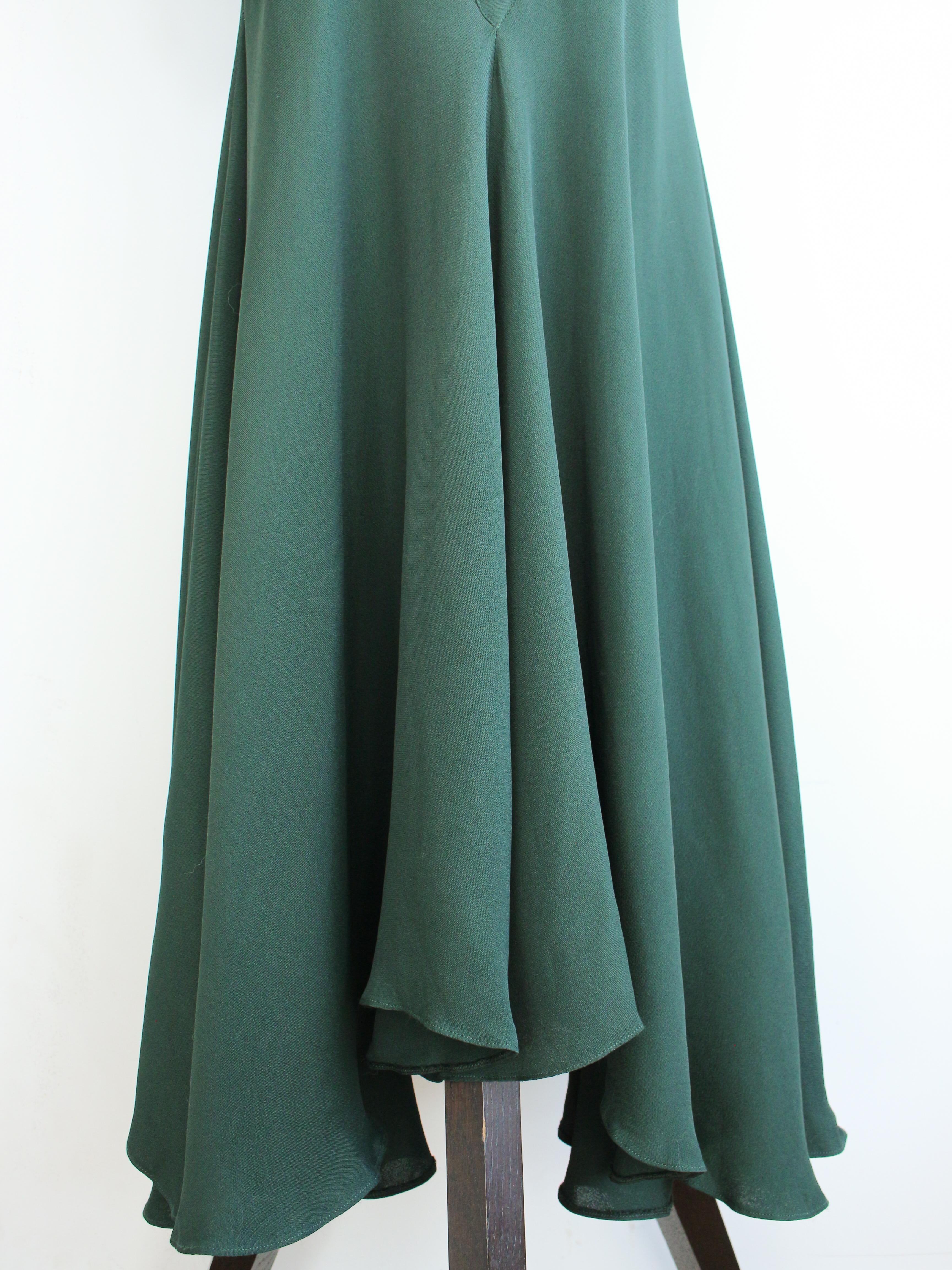 John Galliano Autumn/Winter 1988 ‘Hairclips’ Bottle Green Bias Cut Crêpe Gown 4
