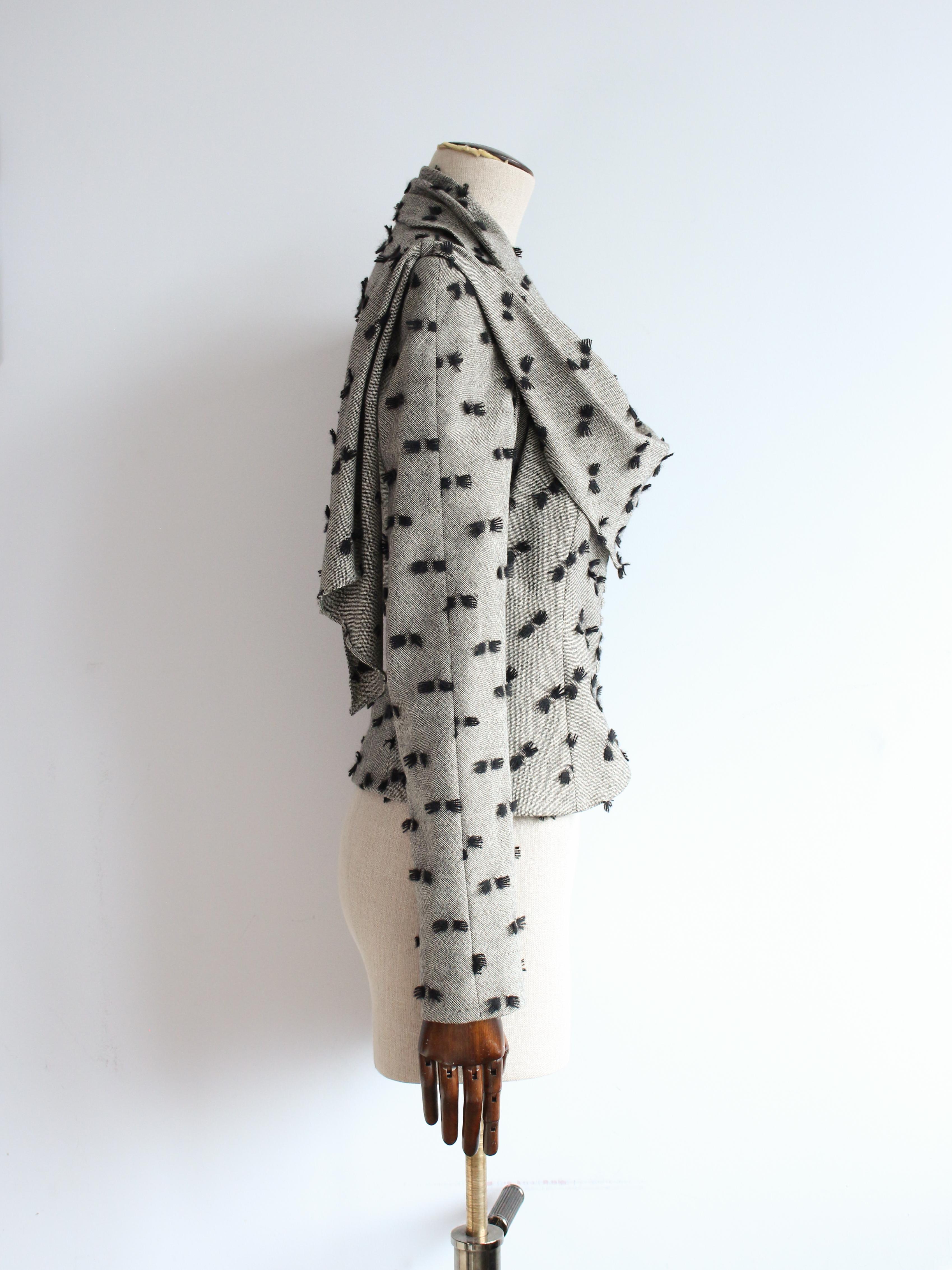 Donna John Galliano Autunno/Inverno 1999 Giacca in lana applicata con drappeggio sul davanti in vendita