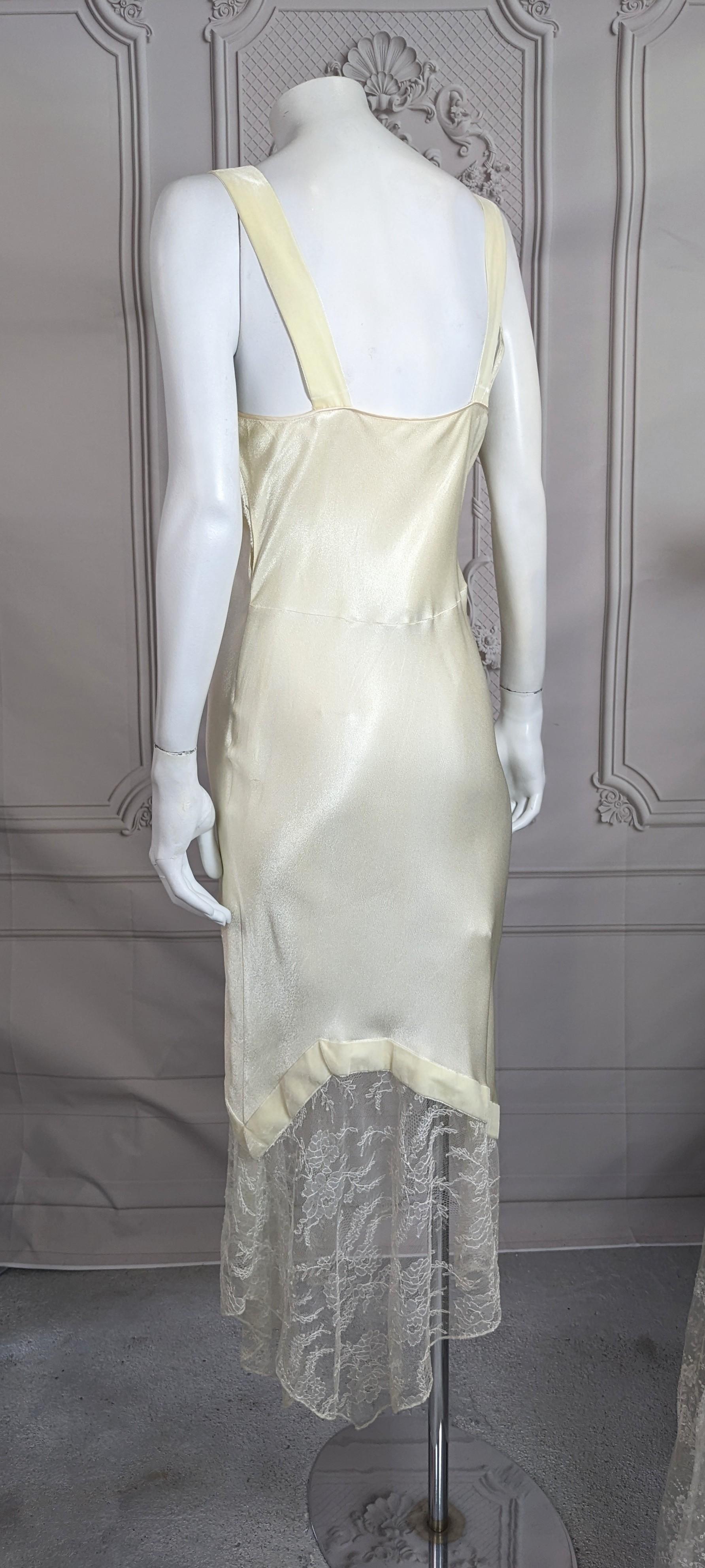 John Galliano Bias Crepe and Lace Evening Dress, Fall/Winter 2001 For Sale 5