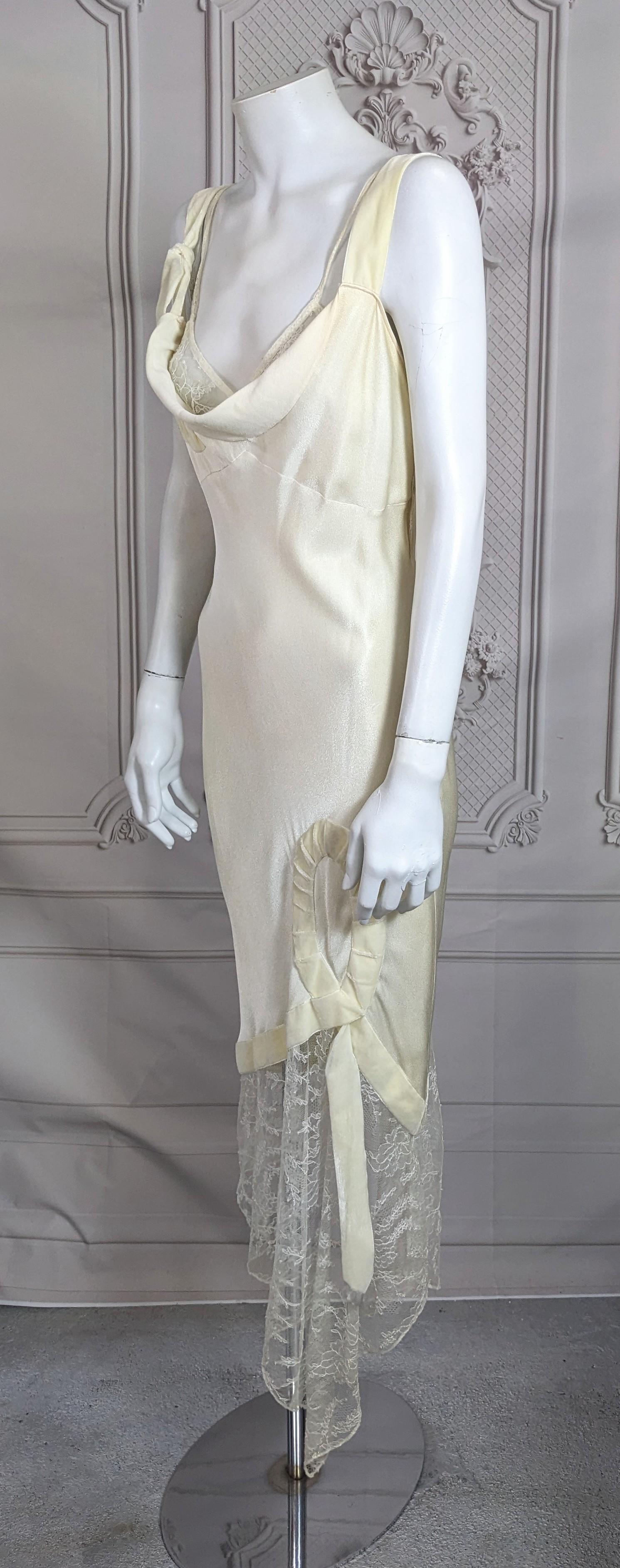 John Galliano Bias Crepe and Lace Evening Dress, Fall/Winter 2001 For Sale 7