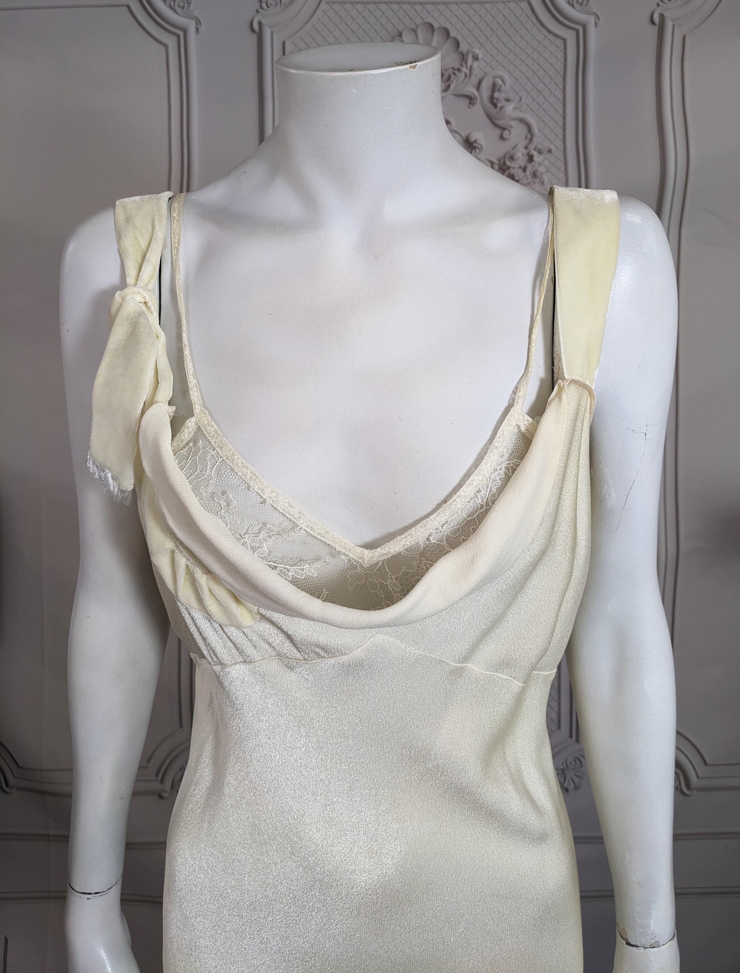 John Galliano Bias Crepe and Lace Evening Dress, Fall/Winter 2001 For Sale 10