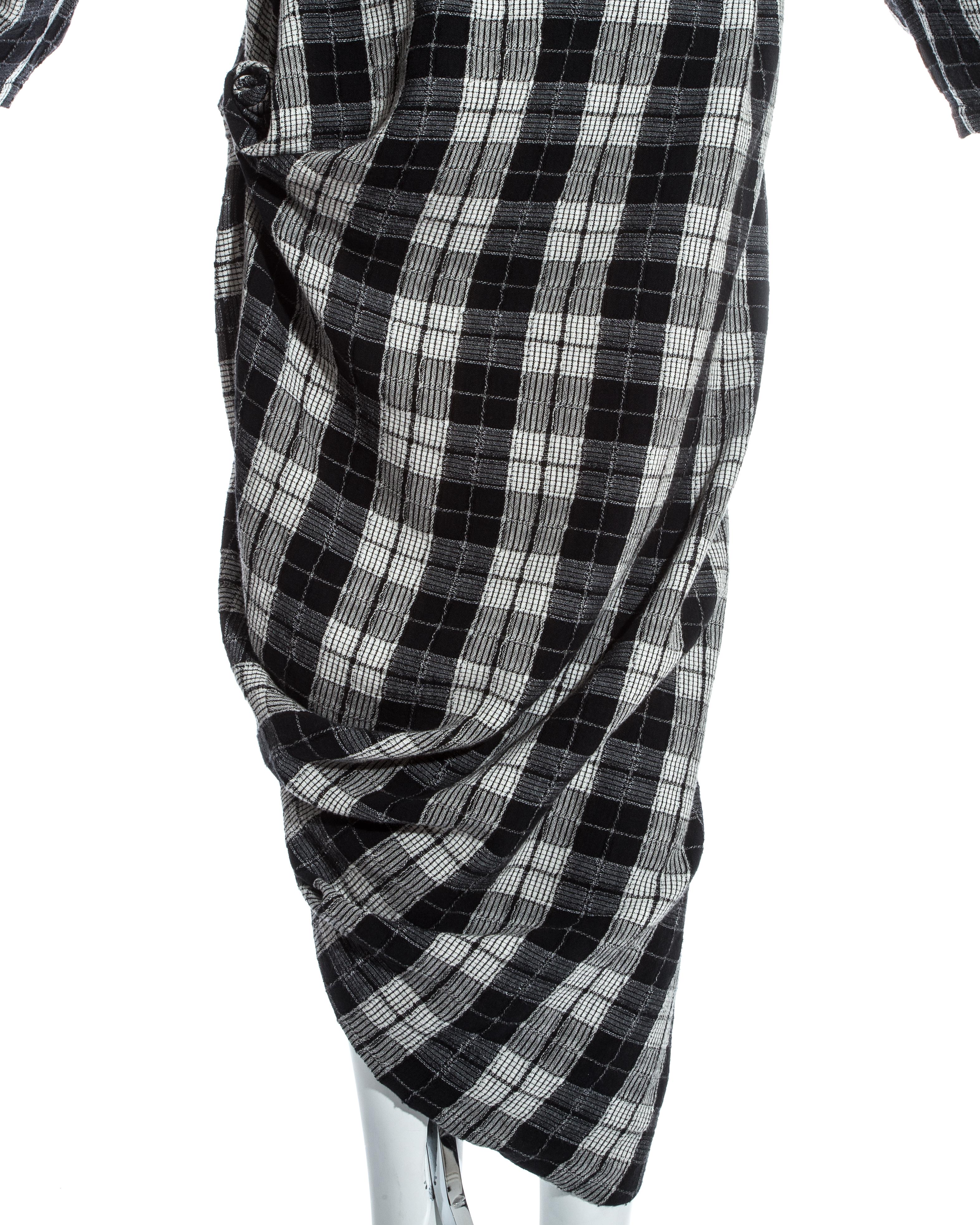 John Galliano black and white plaid cotton draped bustled shirt dress, fw 1987 For Sale 3