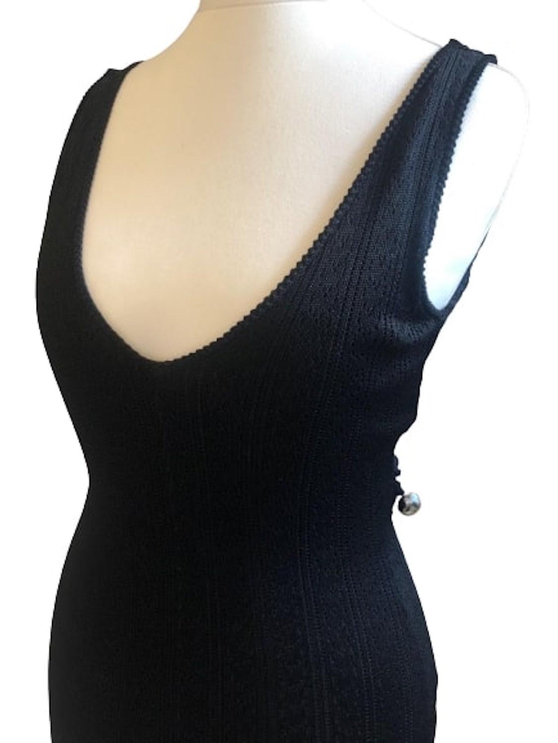 JOHN GALLIANO - Robe de soirée en dentelle noire tricotée, longueur moyenne, circa 1998 en vente 2