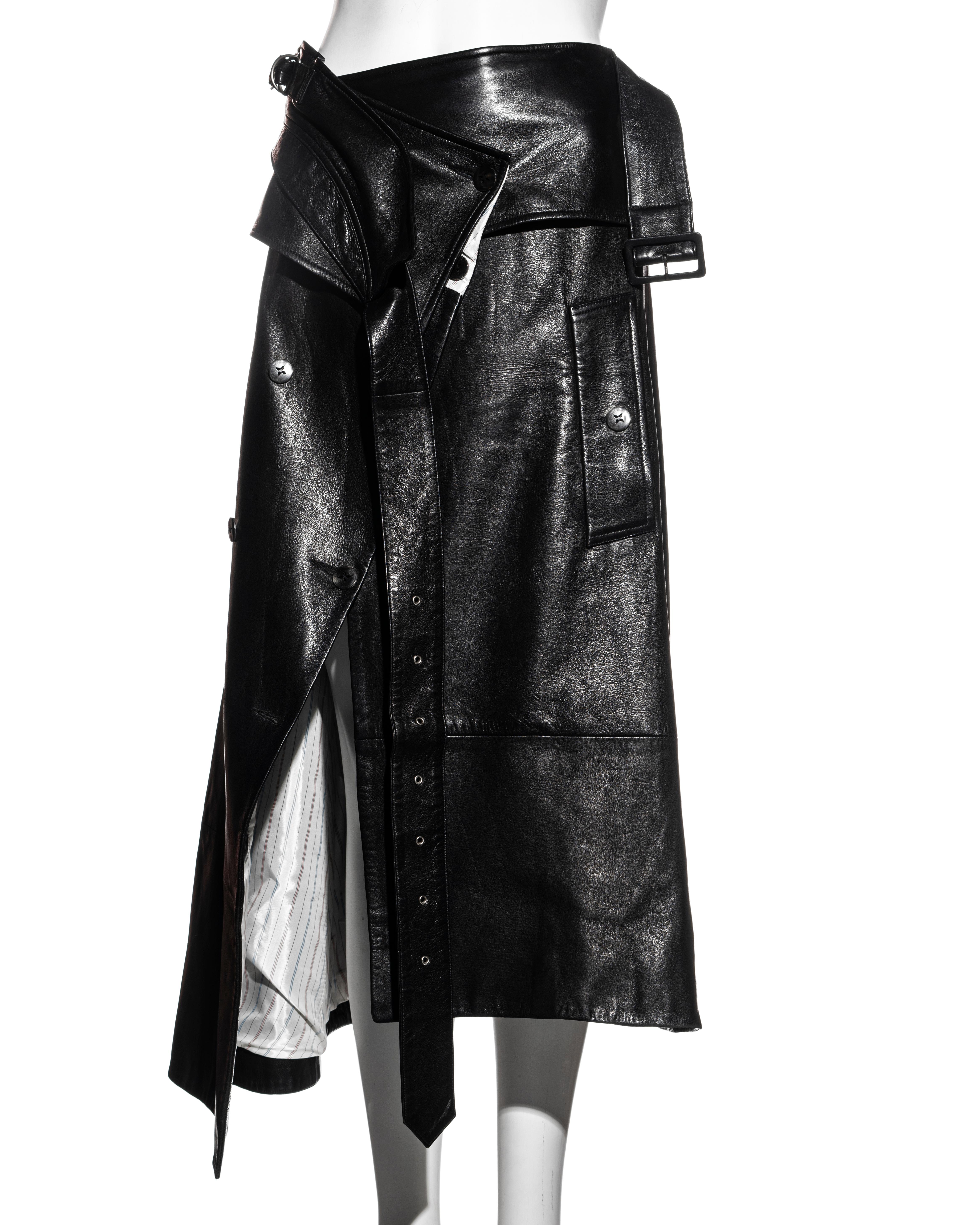 De las mujeres Falda envolvente deconstruida de cuero negro John Galliano, c. 2002