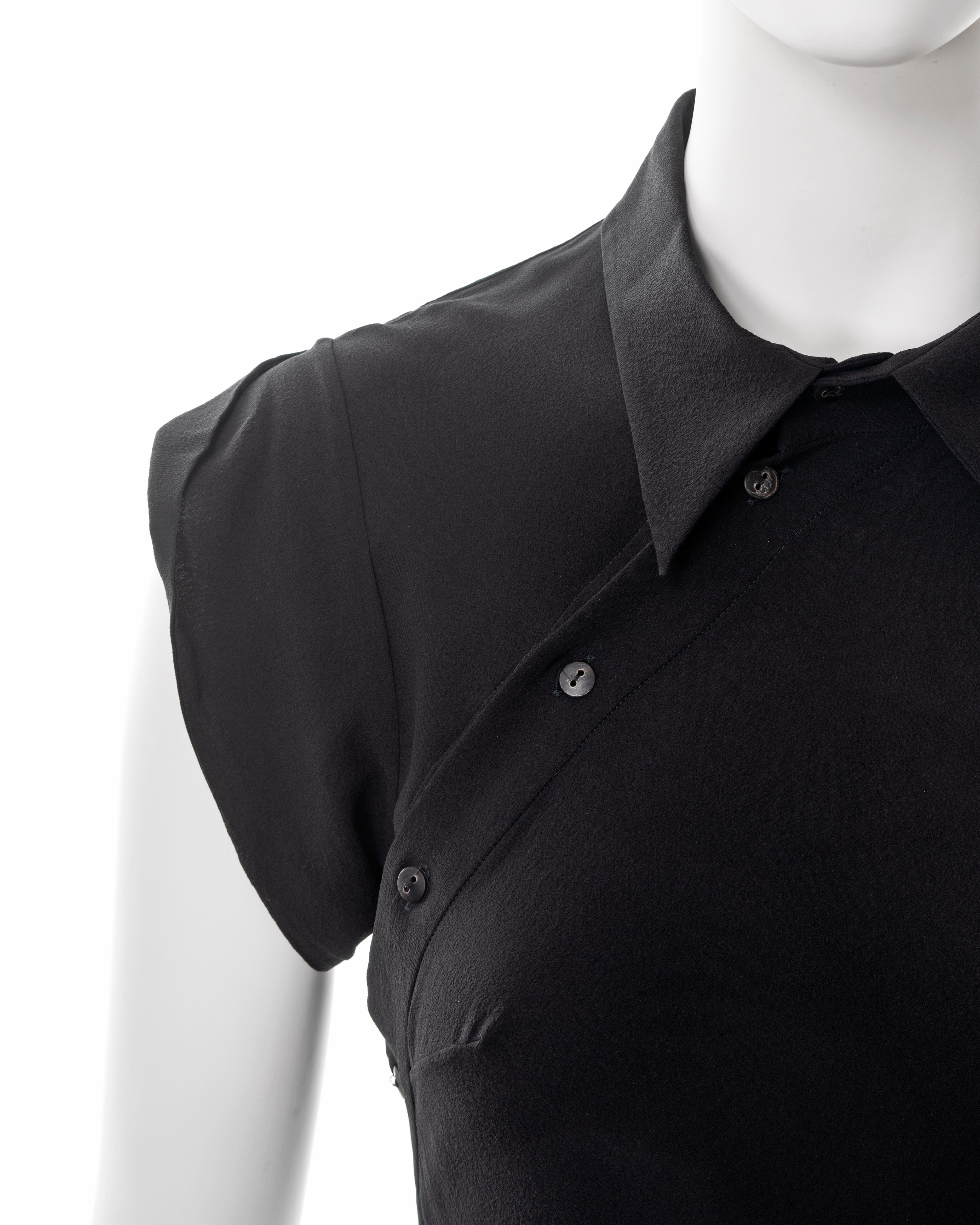 John Galliano, abito camicia in crepe di seta nero con taglio sbieco, primavera 2000 In condizioni ottime in vendita a London, GB