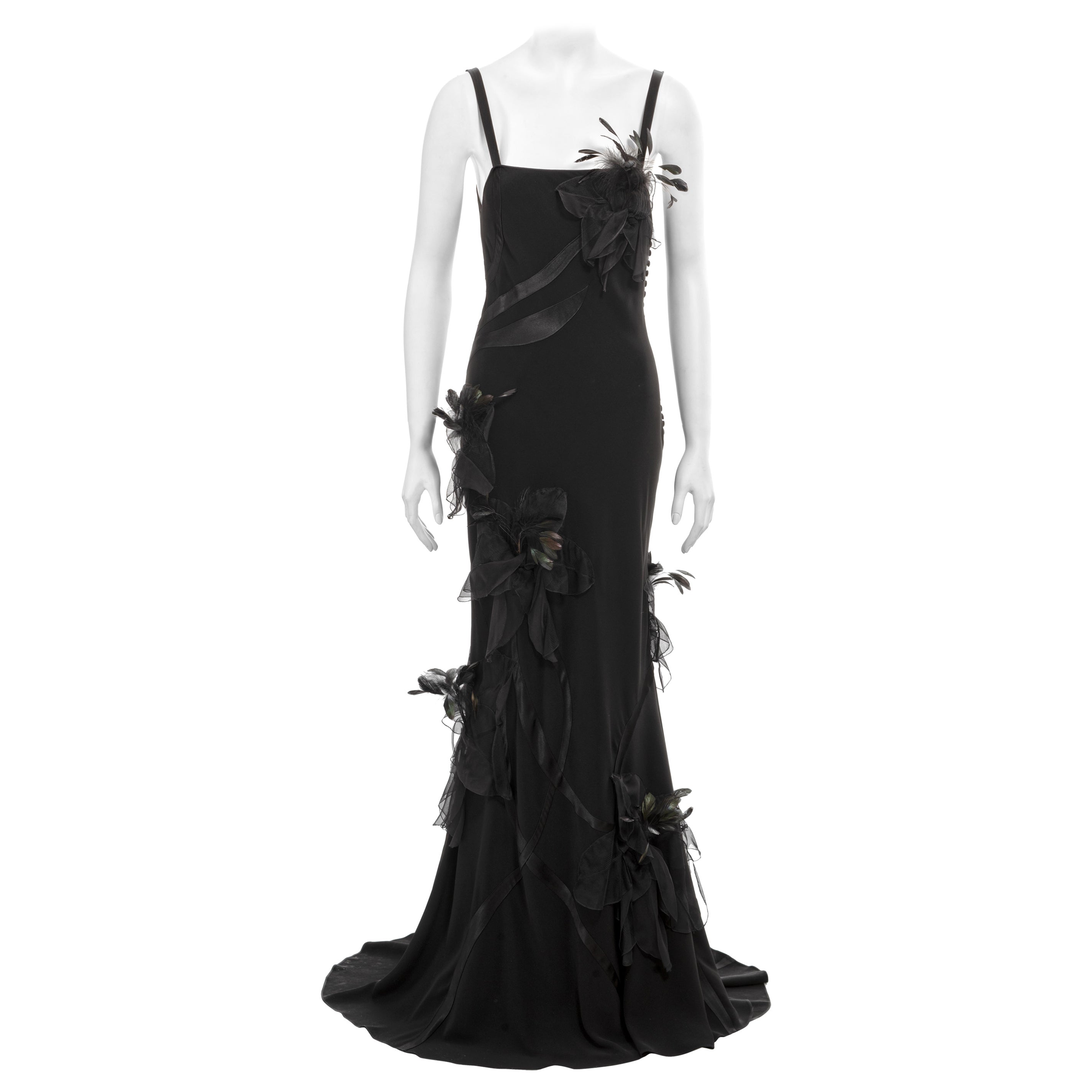 John Galliano - Robe du soir en sergé noir avec applications de plumes florales, fw 2005 en vente
