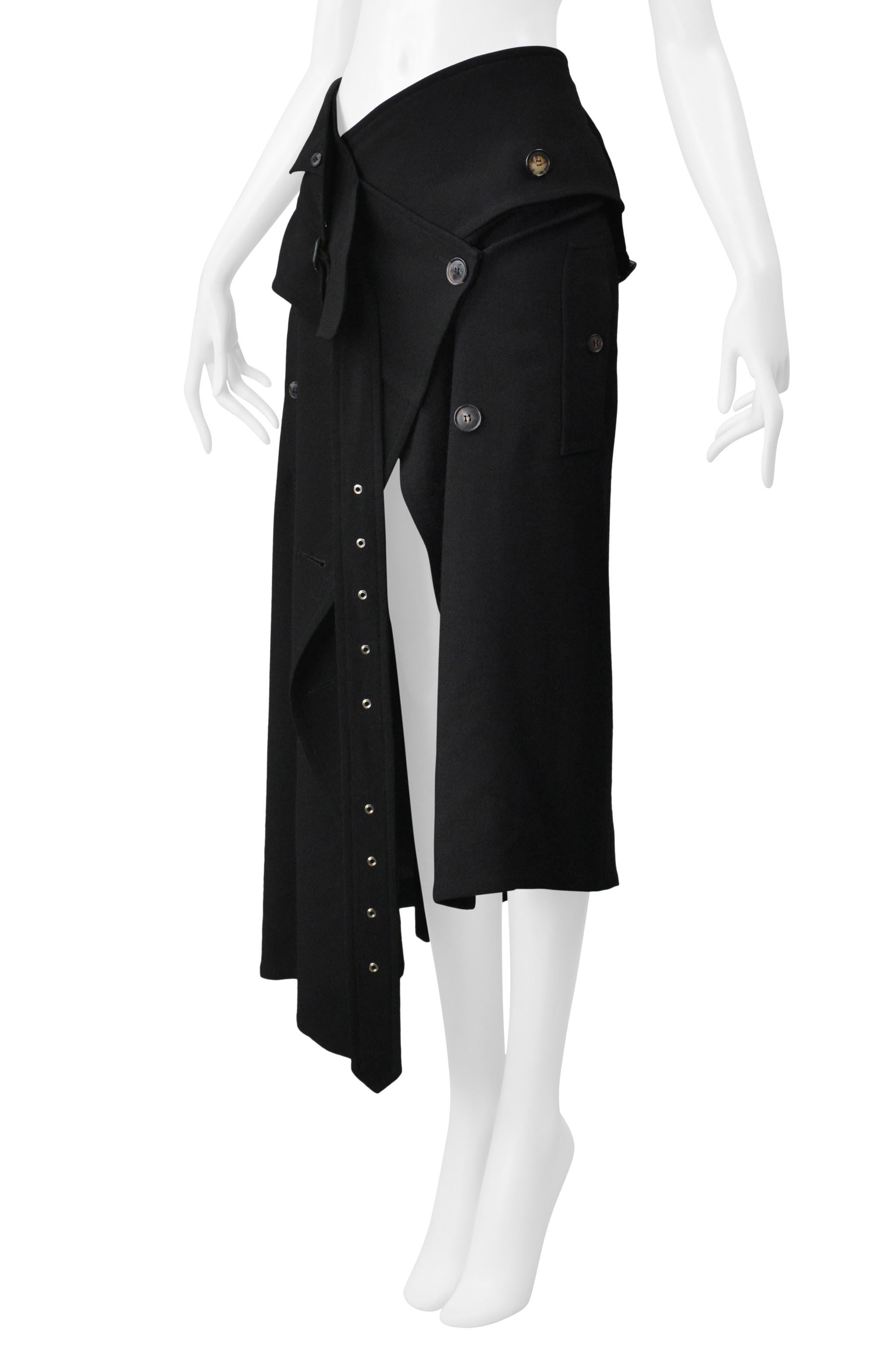 De las mujeres John Galliano Falda trench de lana negra Fw 1999 en venta