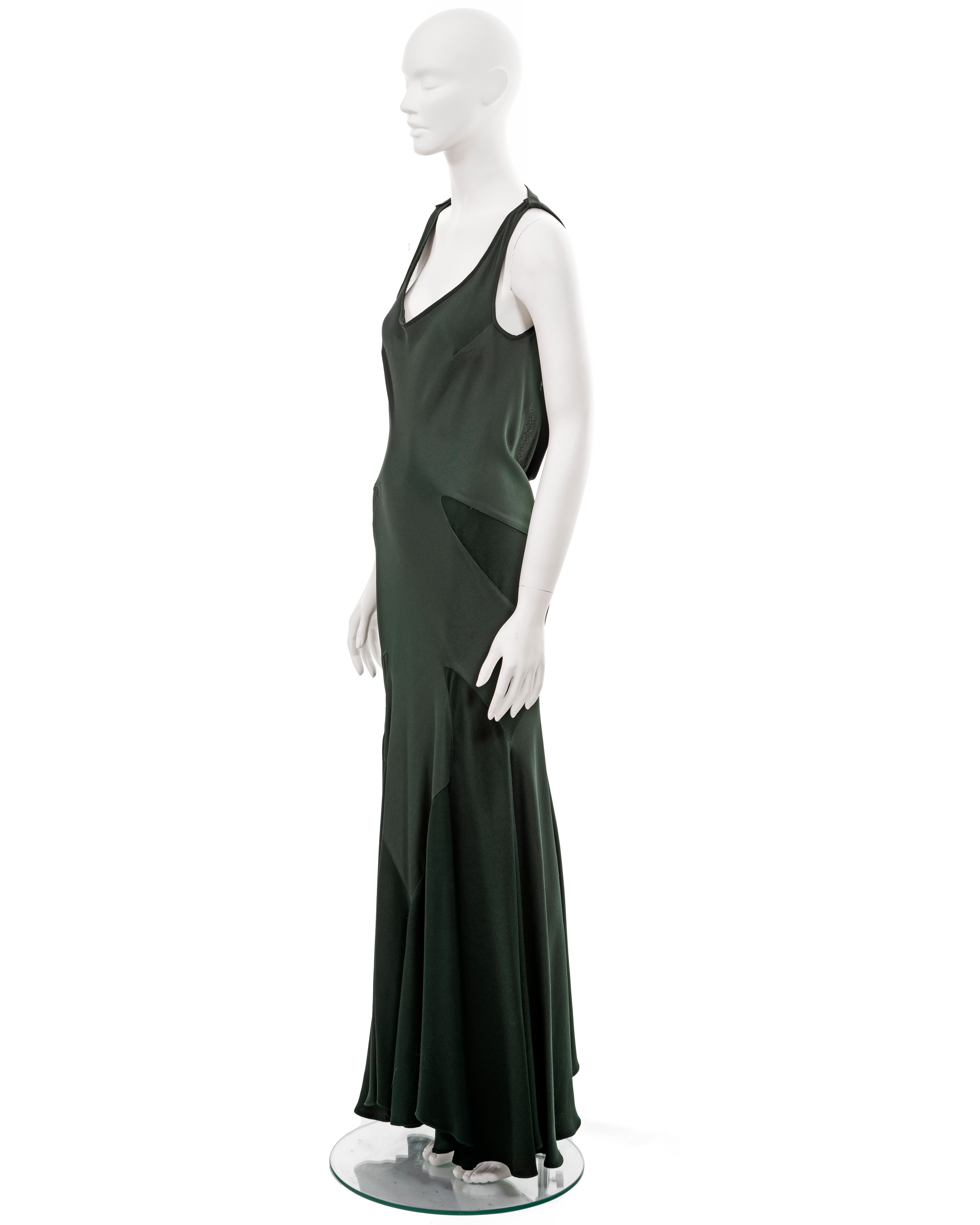 John Galliano, robe du soir en crêpe coupé en biais, vert bouteille, fw 1988 en vente 8