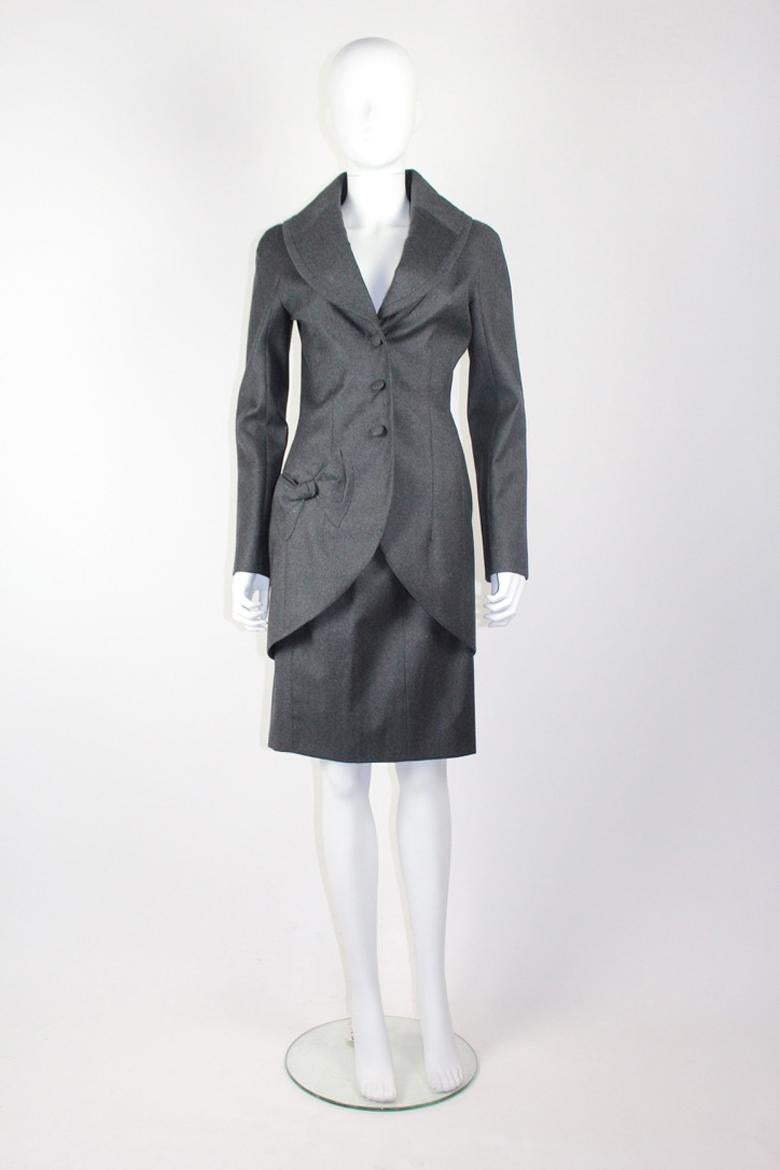 John Galliano Bow Suit, F/W 1998 In Excellent Condition For Sale In Norwich, GB