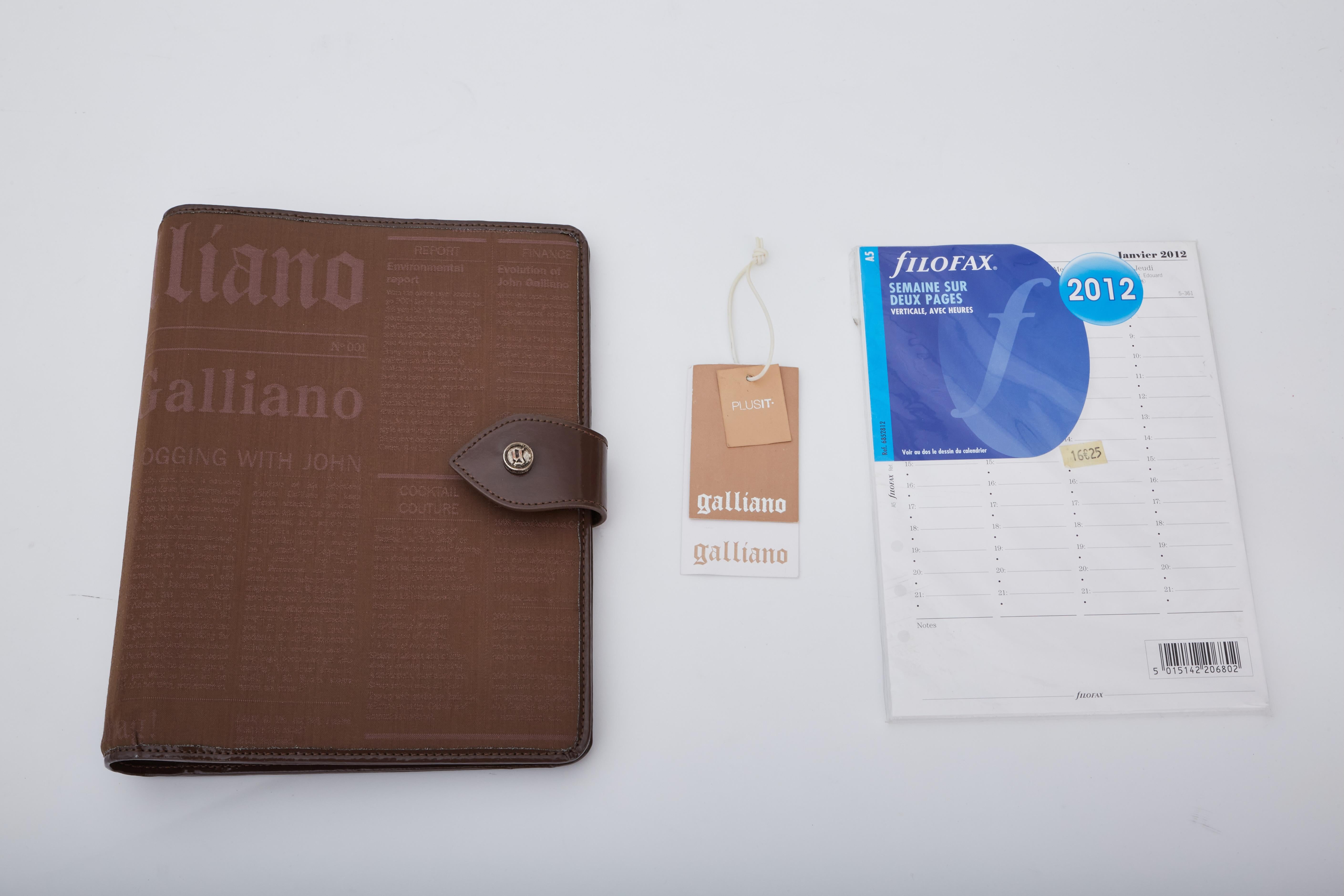 John Galliano Brown Large Agenda In New Condition For Sale In Montreal, Quebec
