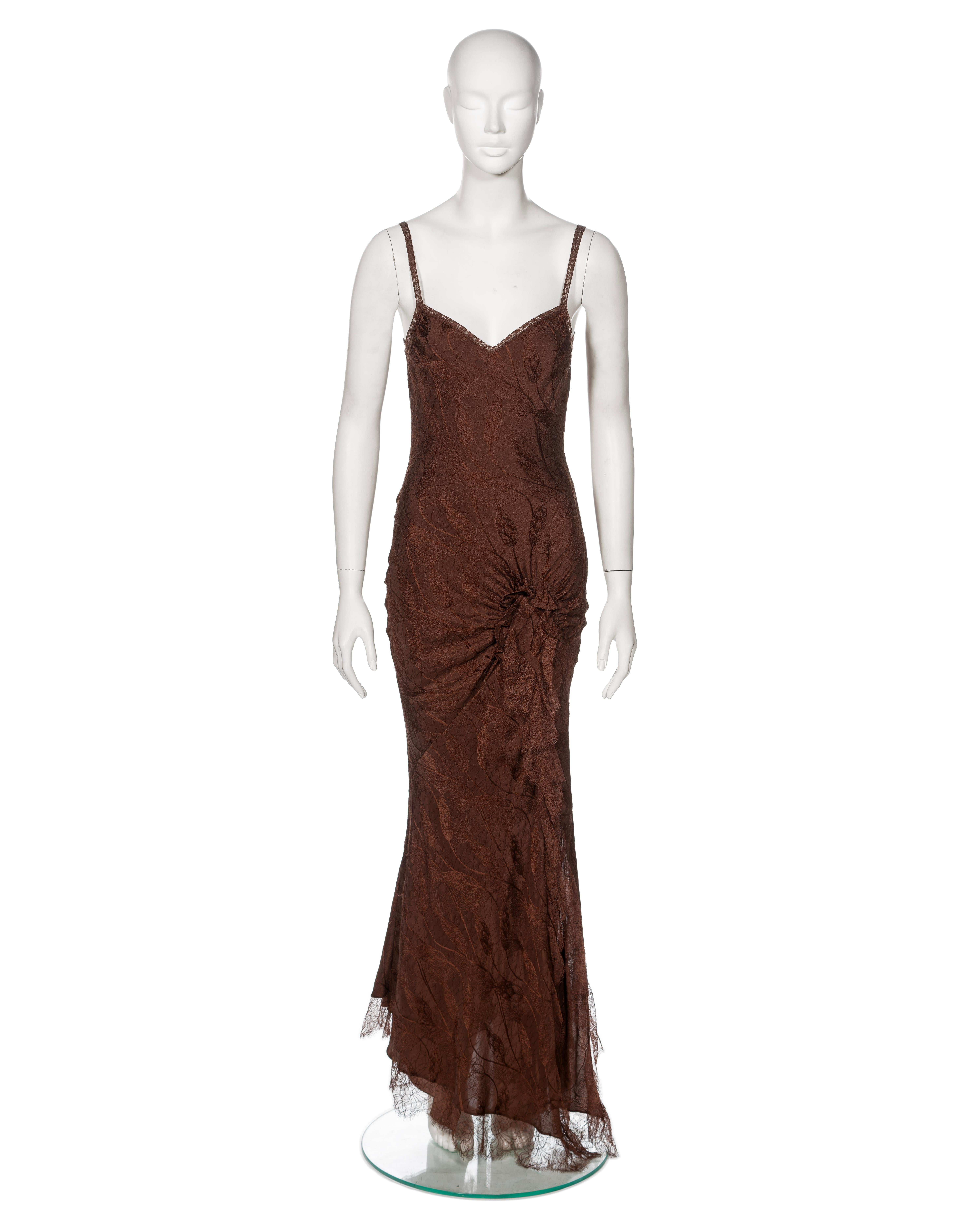 ▪ Brand: John Galliano
▪ Creative Director: John Galliano
▪ Collection: Fall-Winter 2005
▪ Sold by: One of a Kind Archive
▪ Fabric: Brown Silk, Cotton, Tactel, Nylon
▪ Size: FR38 - UK10 - IT42
▪ Made in: France
▪ Condition: Very Good
▪ Mannequin: