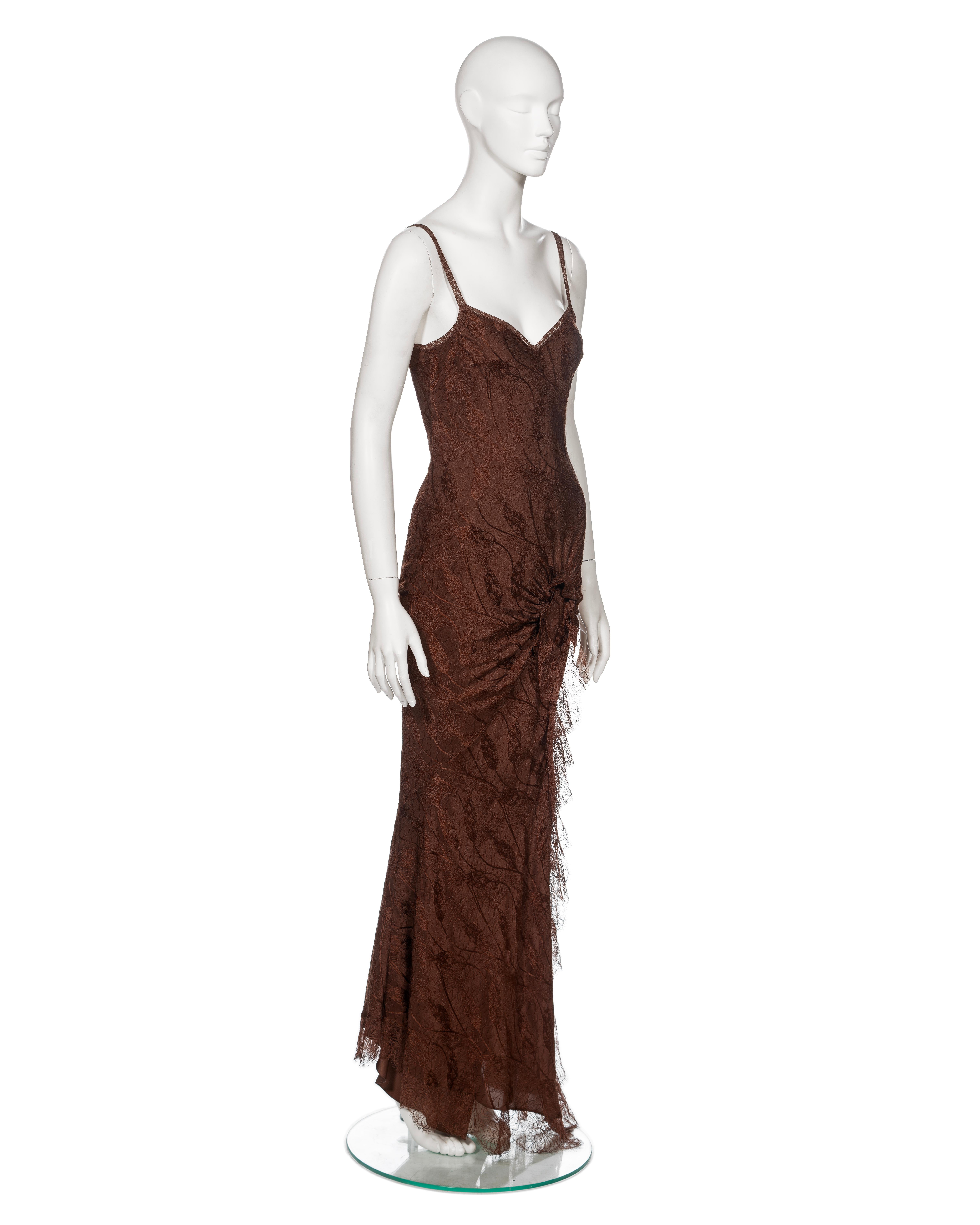 Robe du soir en jacquard de soie et dentelle, John Galliano Brown, FW 2005 Pour femmes en vente
