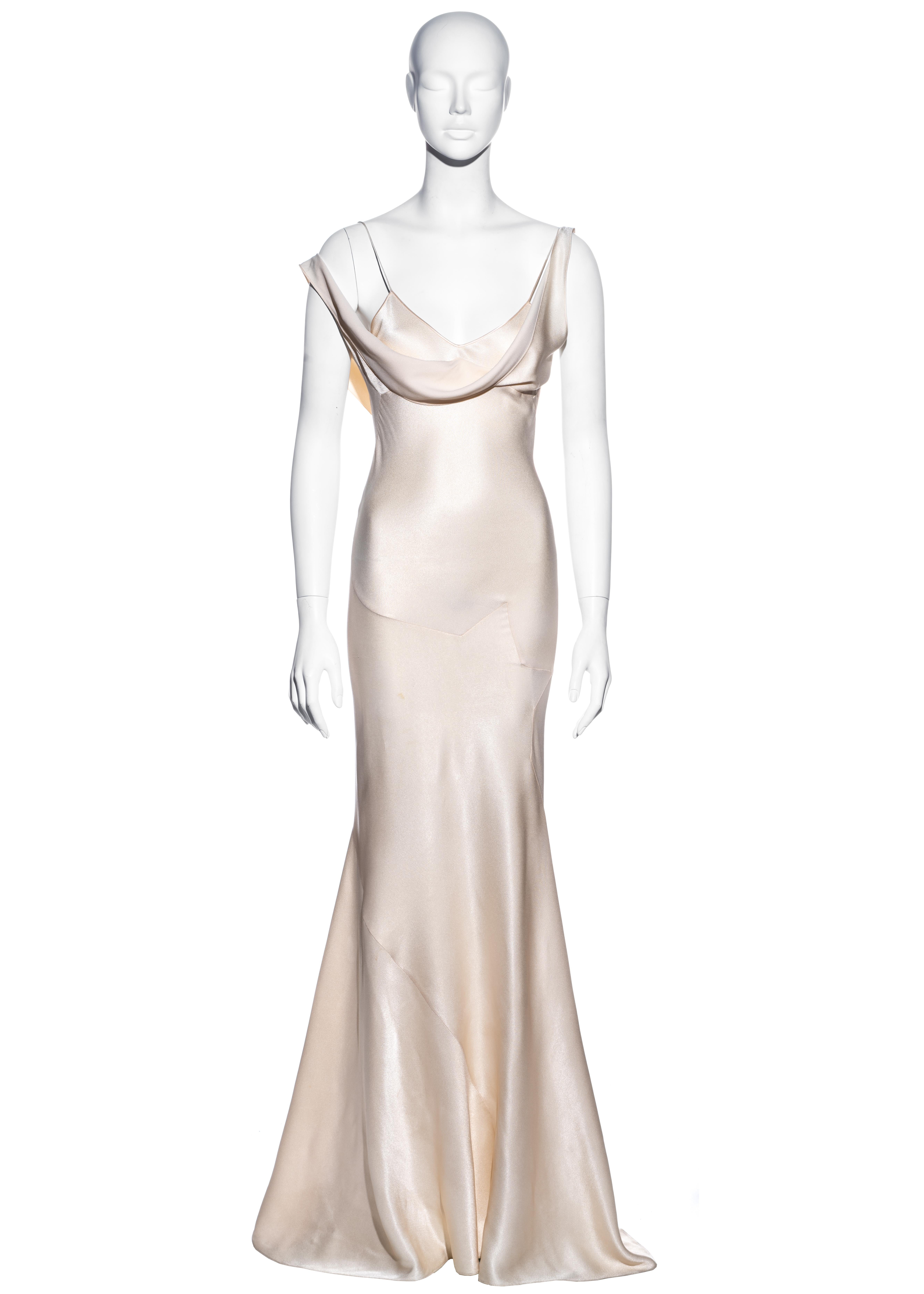 John Galliano Champagnerfarbenes Satin-Hochzeitskleid im Schrägschnitt:: fw 1995 (Beige)
