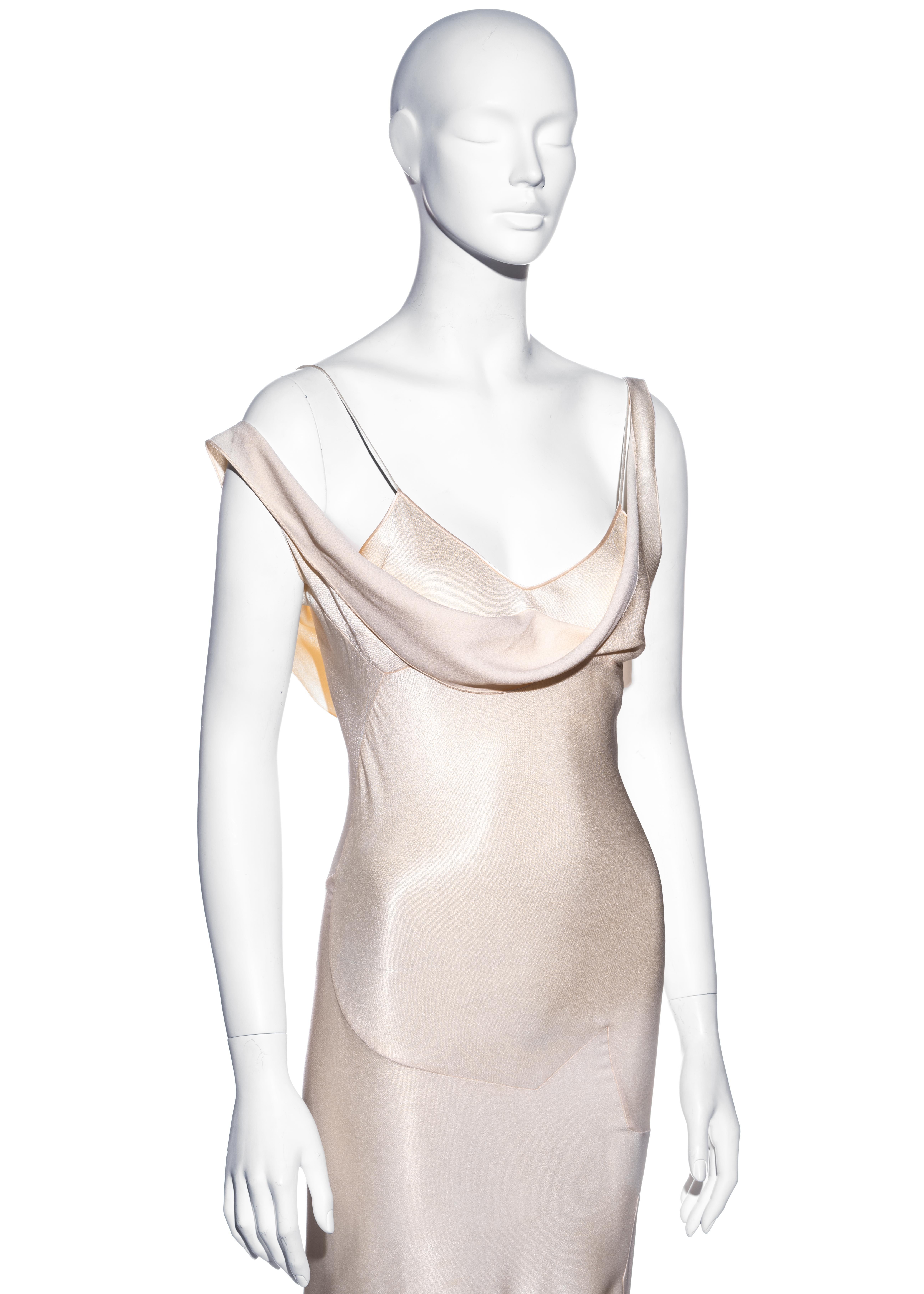 John Galliano Champagnerfarbenes Satin-Hochzeitskleid im Schrägschnitt:: fw 1995 im Zustand „Hervorragend“ in London, GB
