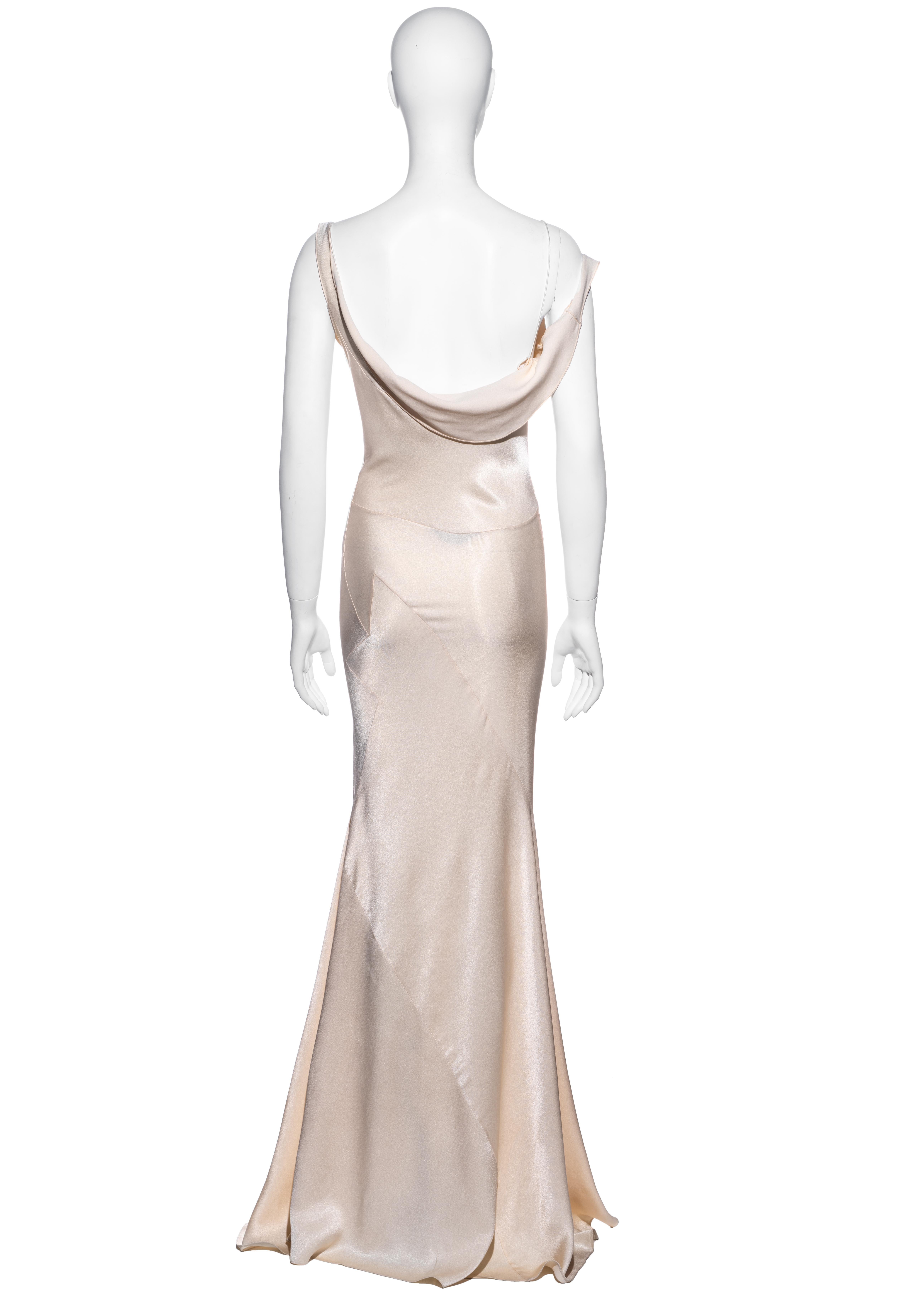 John Galliano Champagnerfarbenes Satin-Hochzeitskleid im Schrägschnitt:: fw 1995 3