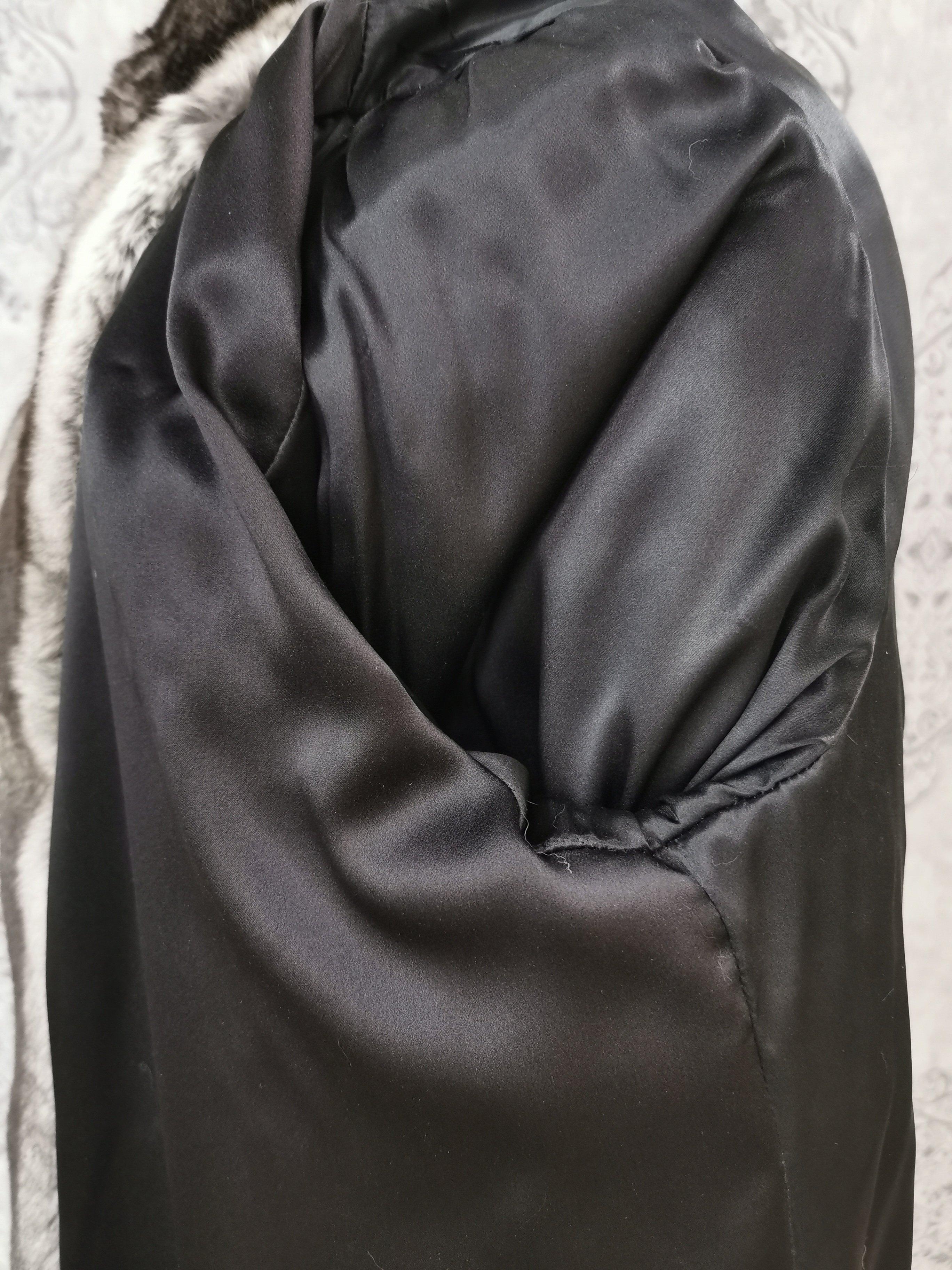 John Galliano Chinchilla Fur Coat (size 16) For Sale 2