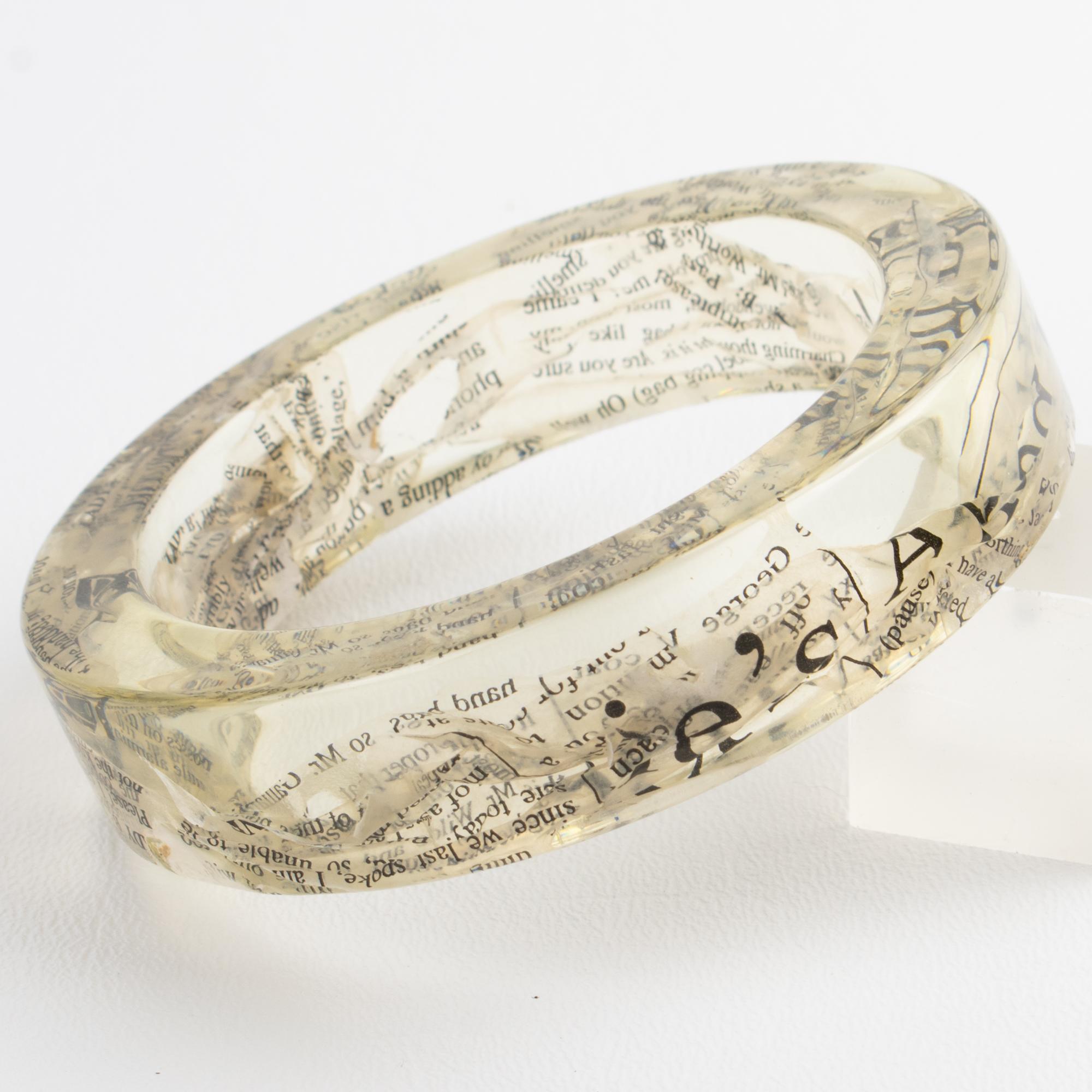 Questo splendido braccialetto di John Galliano Paris appartiene alla collezione 