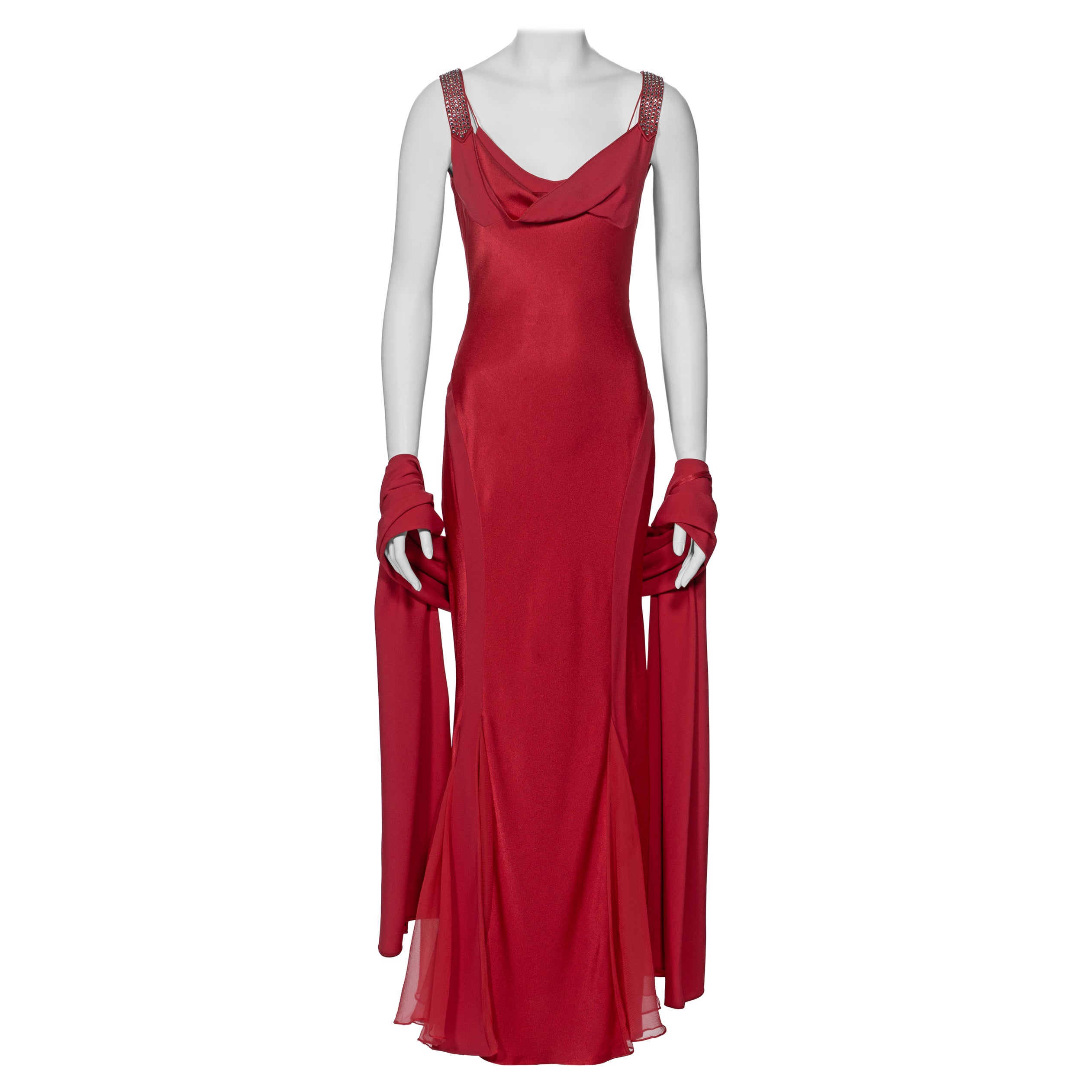 John Galliano Vestido de noche y chal de satén carmesí adornados con cristales, ss 2001 en venta