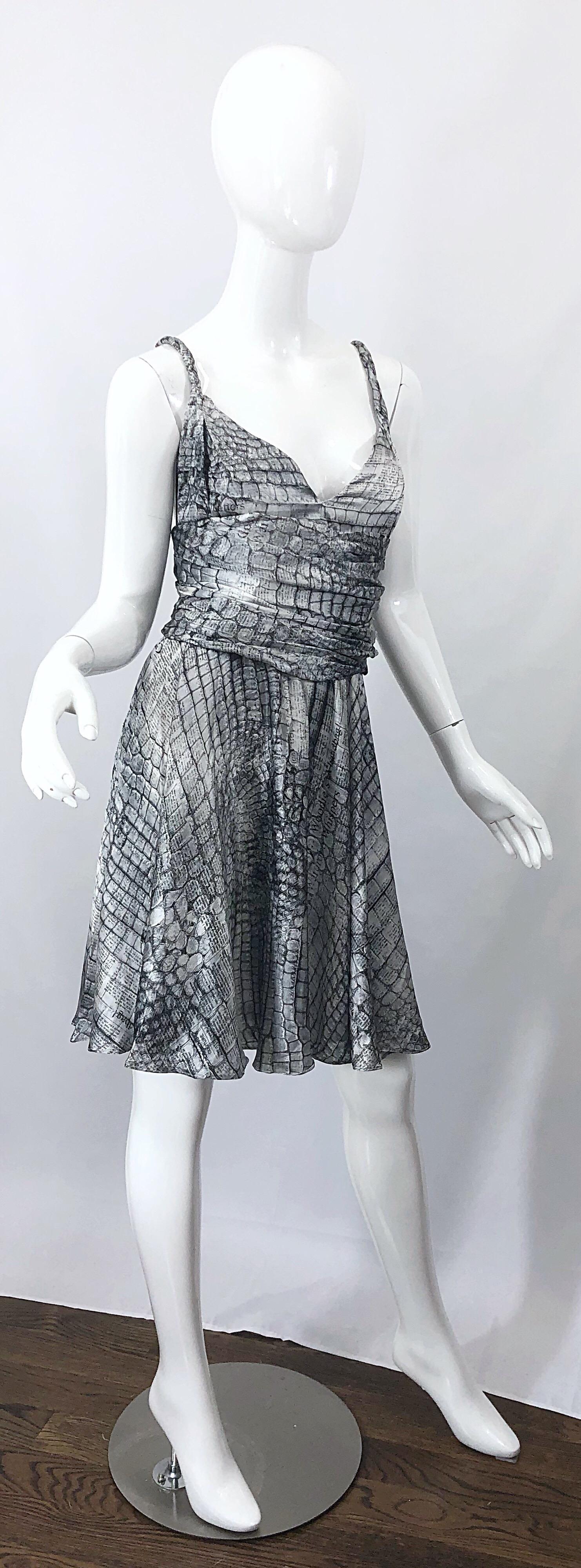 Women's John Galliano Size 8 / 10 2005 Gazette Newspaper Animal Silk Dress Black White For Sale