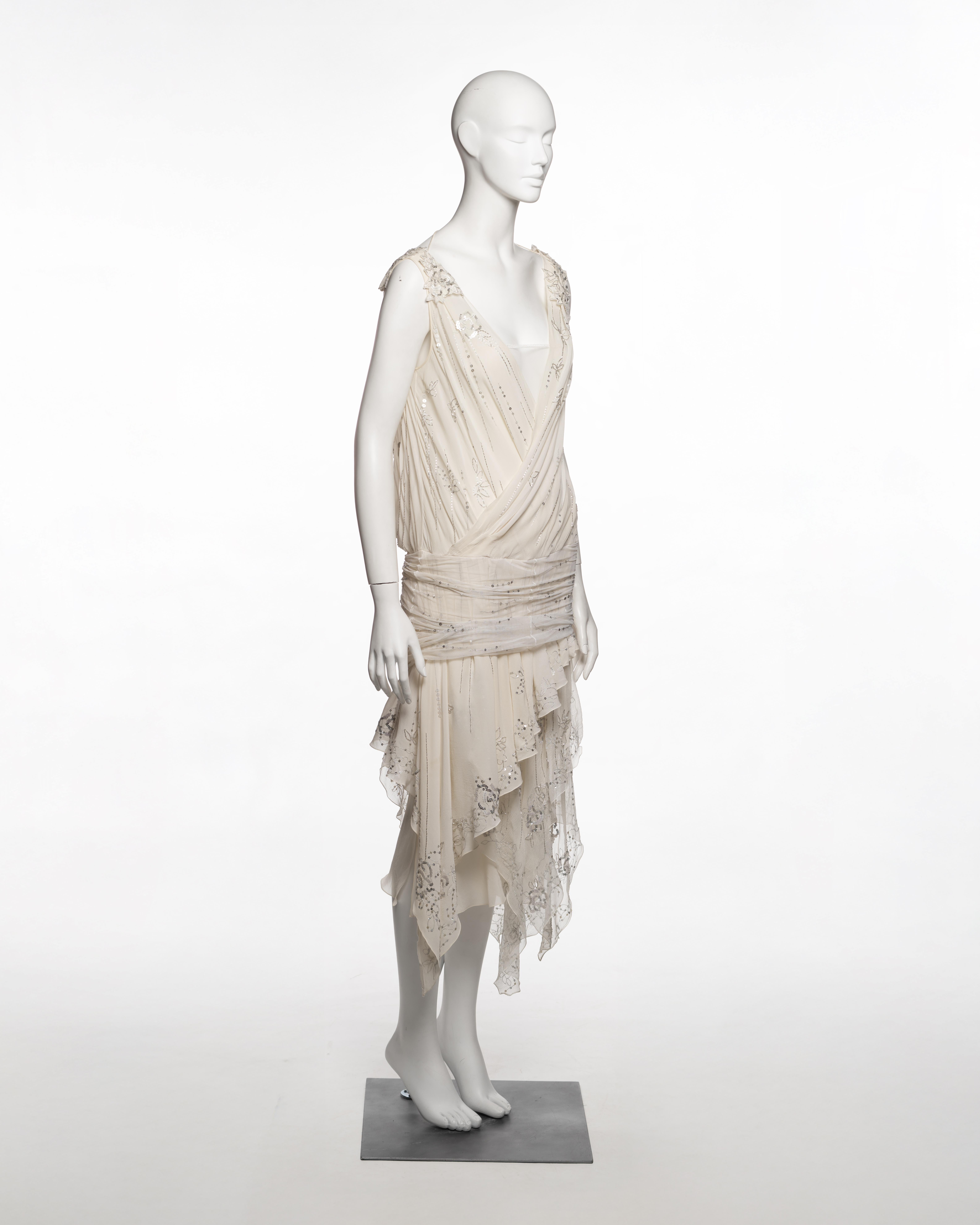 John Galliano Besticktes Abendkleid aus weißer Seide und Chiffon, F/S 2006 Damen im Angebot