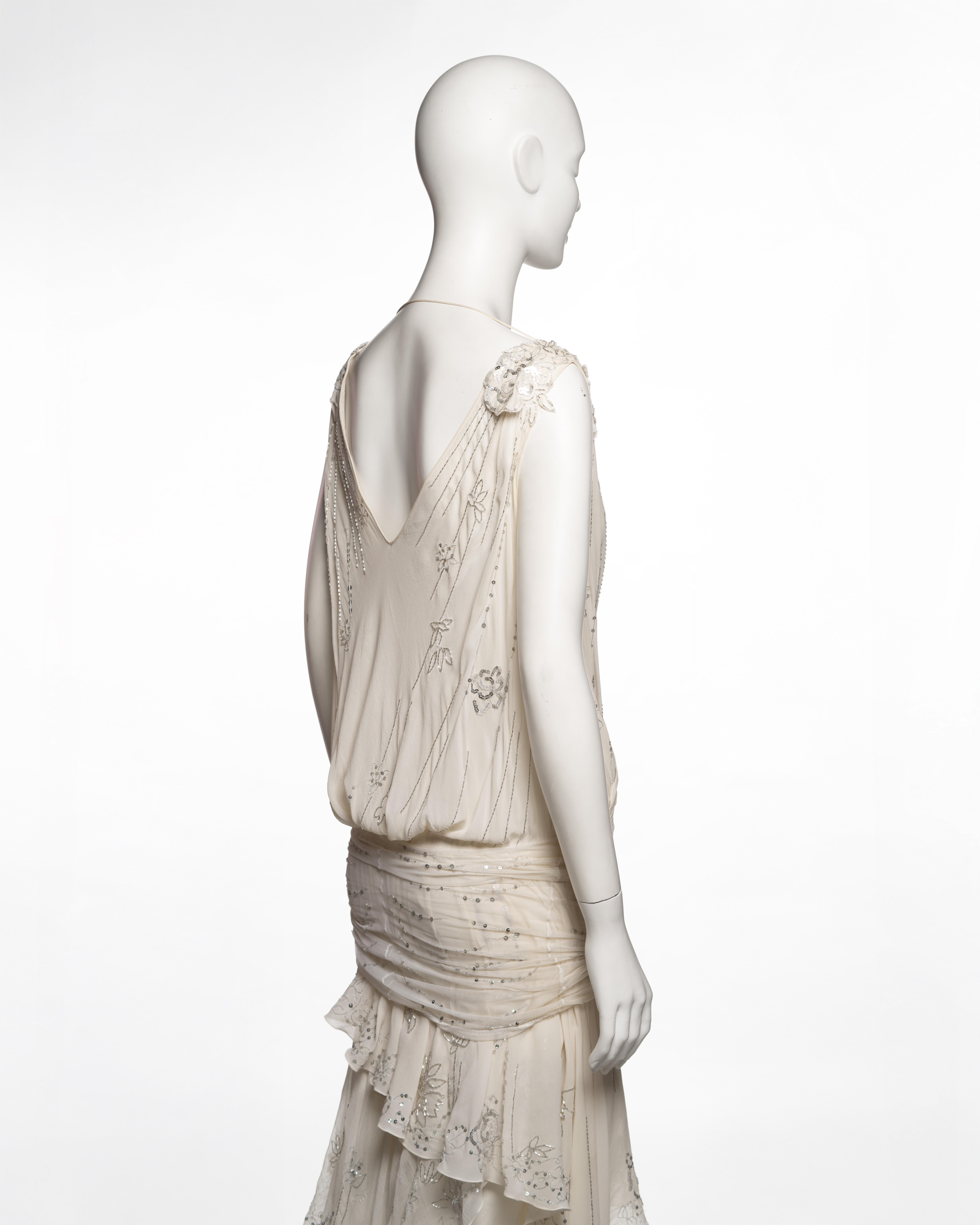 John Galliano Besticktes Abendkleid aus weißer Seide und Chiffon, F/S 2006 im Angebot 3