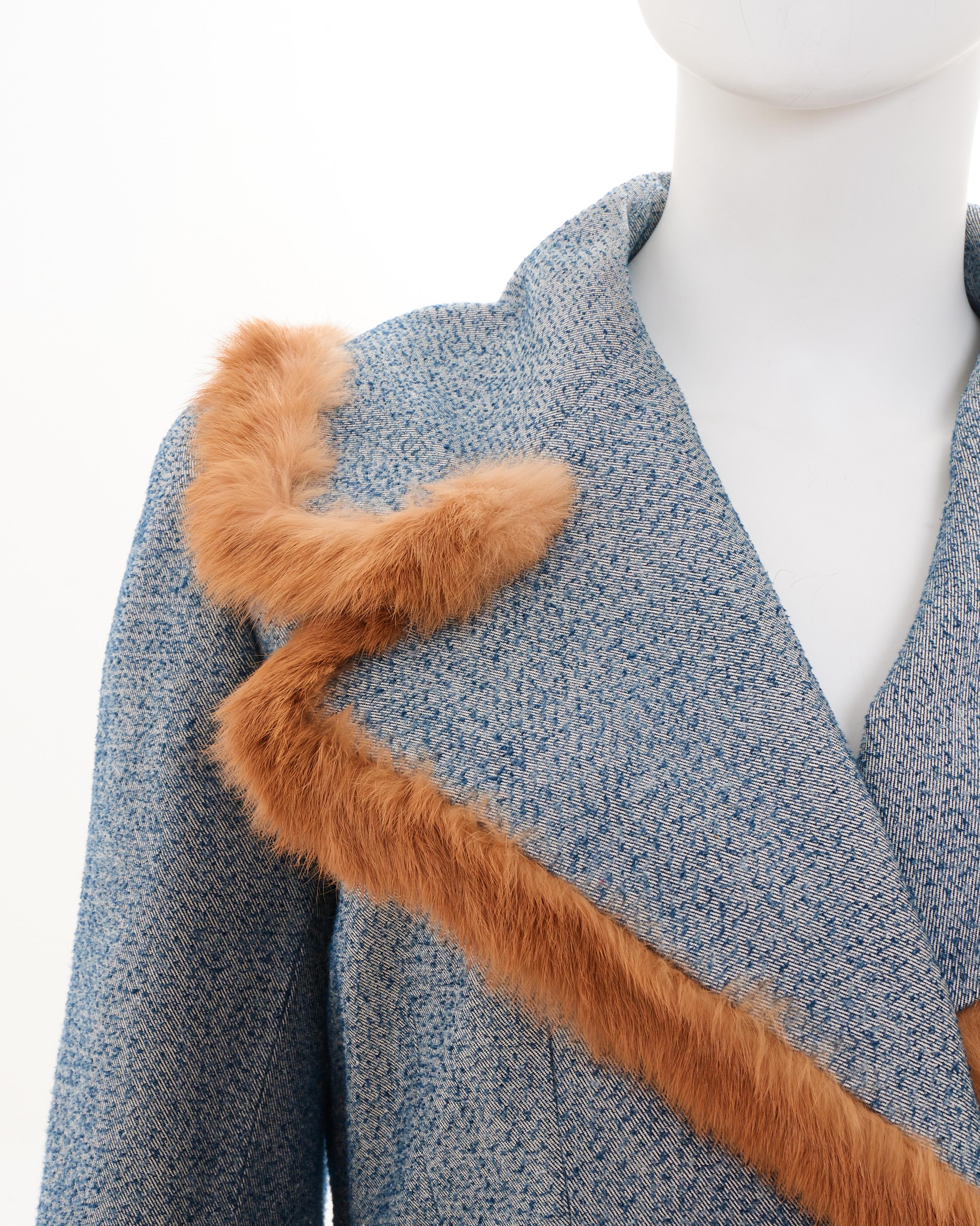 John Galliano F/W 2000 Zweireihige Jacke mit Pelzbesatz in Blau im Angebot 3