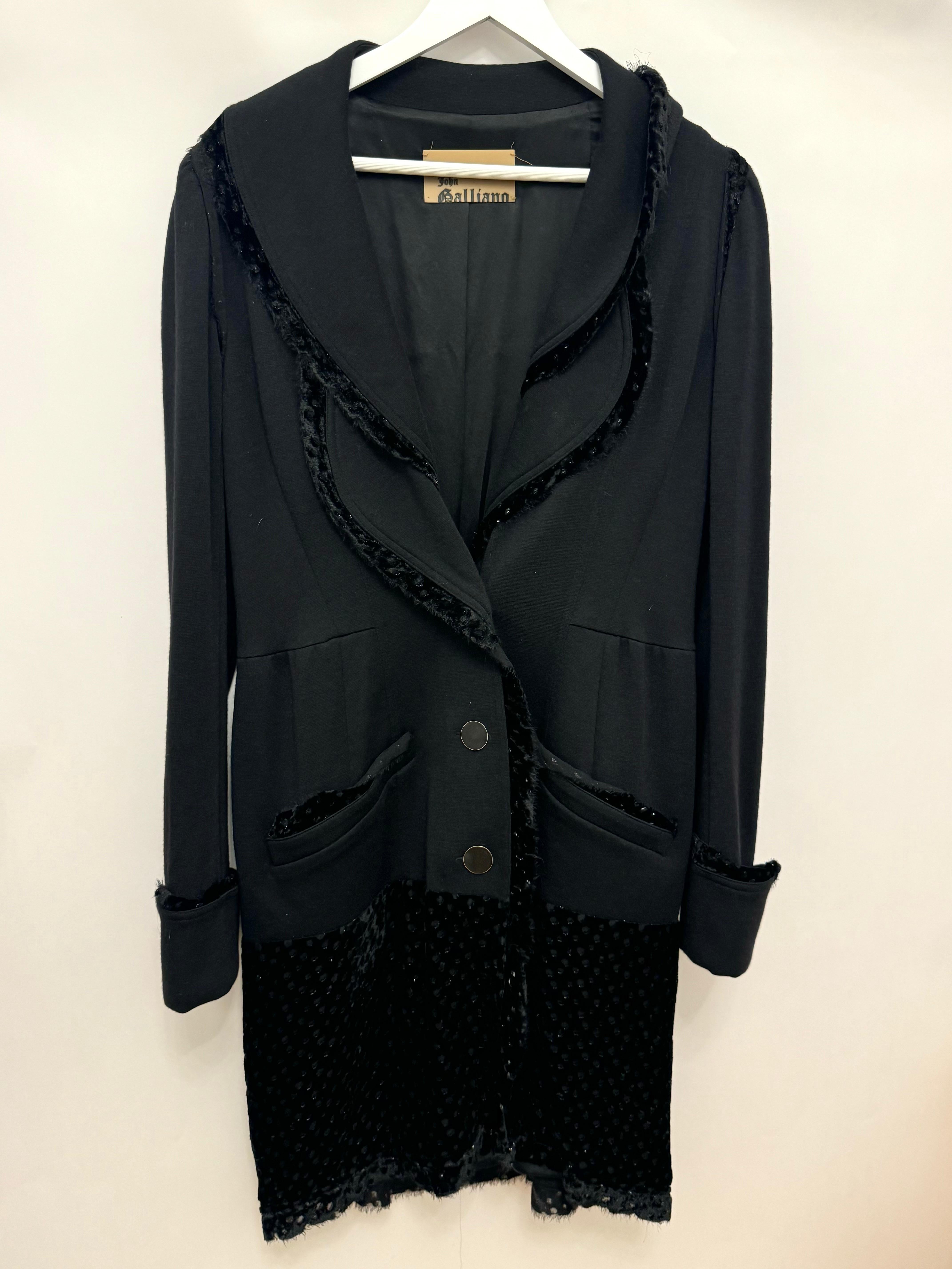 John Galliano F/W 2006 archival amazing black long jacket (veste longue noire) en vente 5