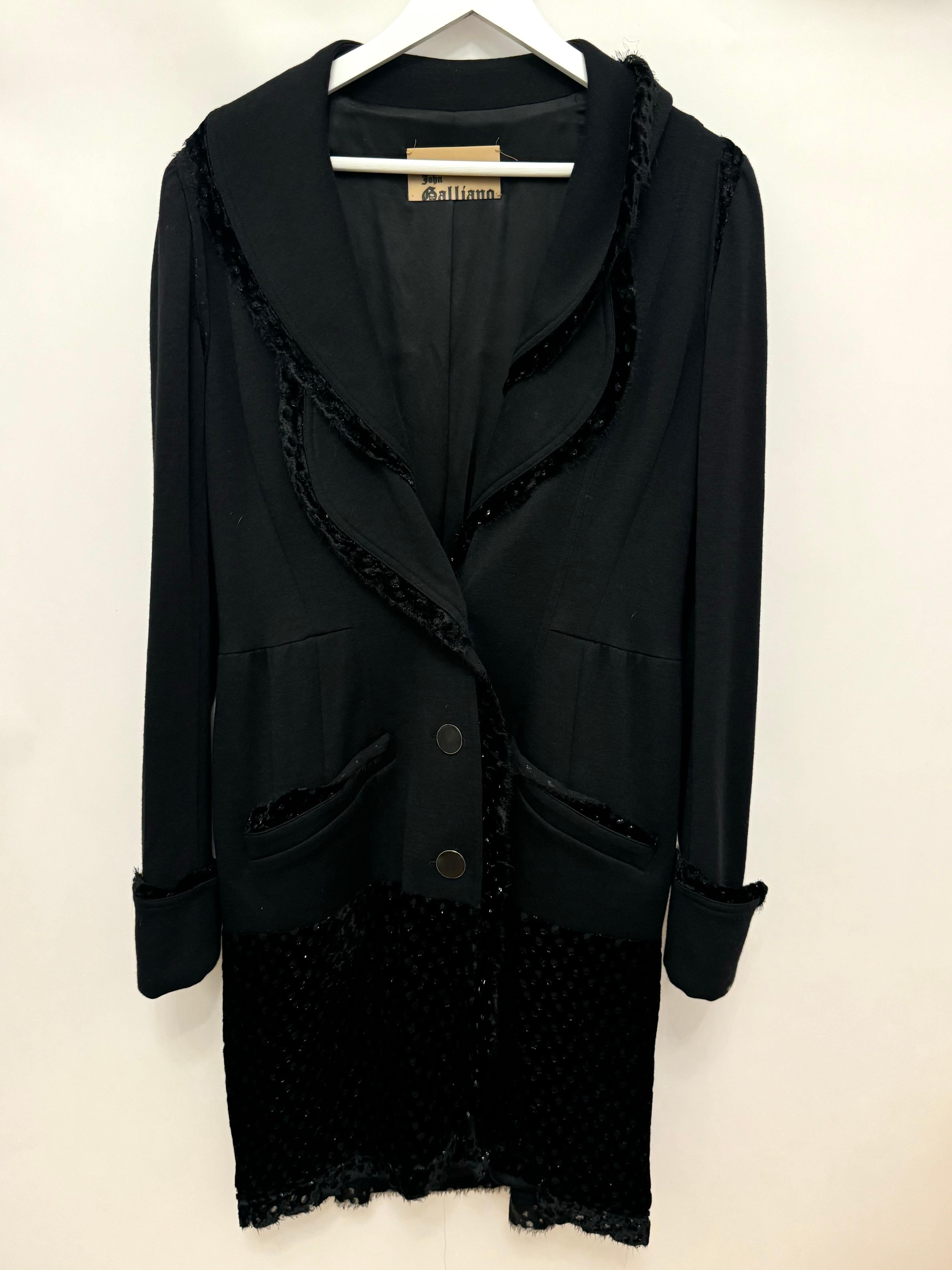John Galliano F/W 2006 archival amazing black long jacket (veste longue noire) en vente 4