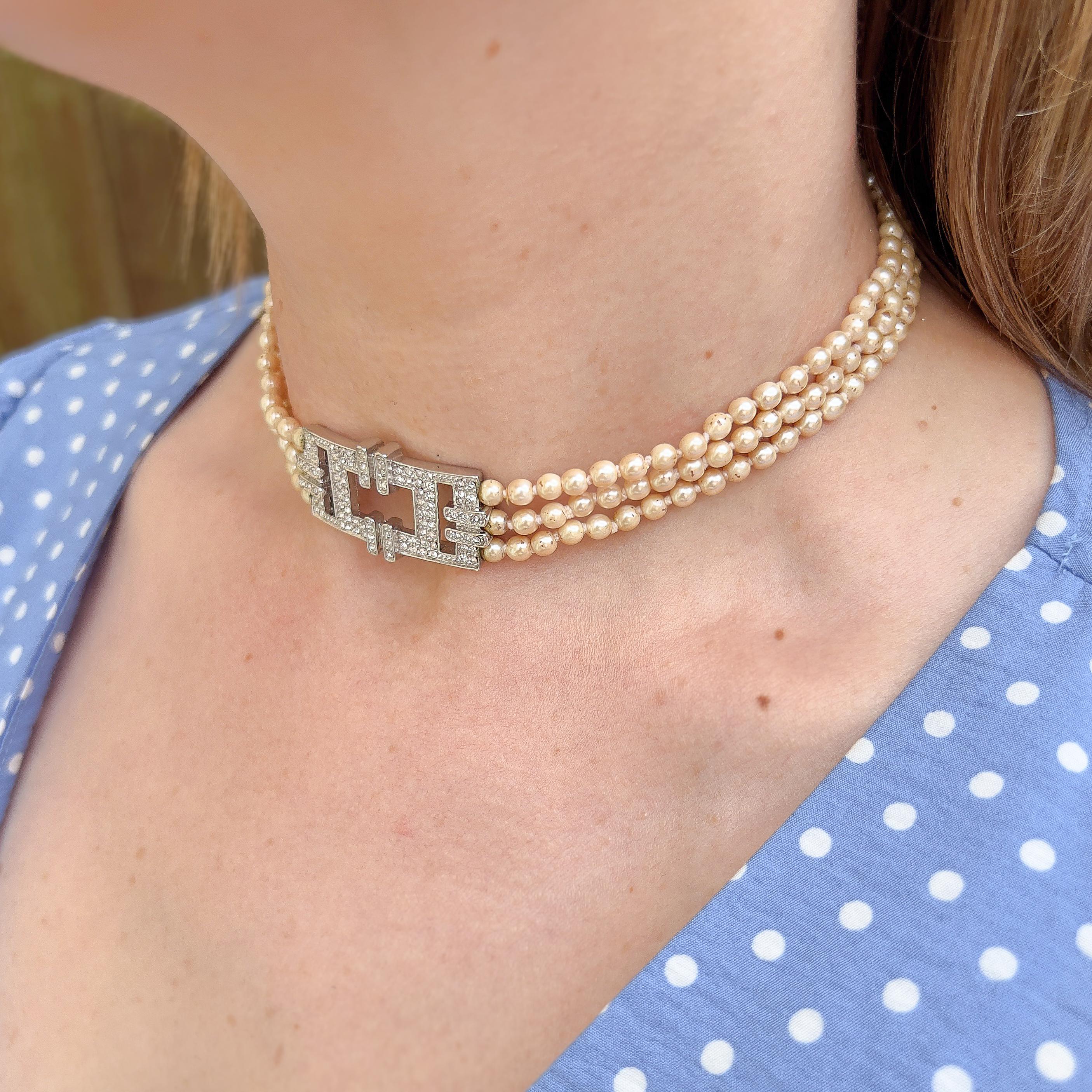 John Galliano for Christian Dior 1990s Vintage Faux Pearl Art Deco Style Choker In Fair Condition For Sale In Skelmersdale, GB