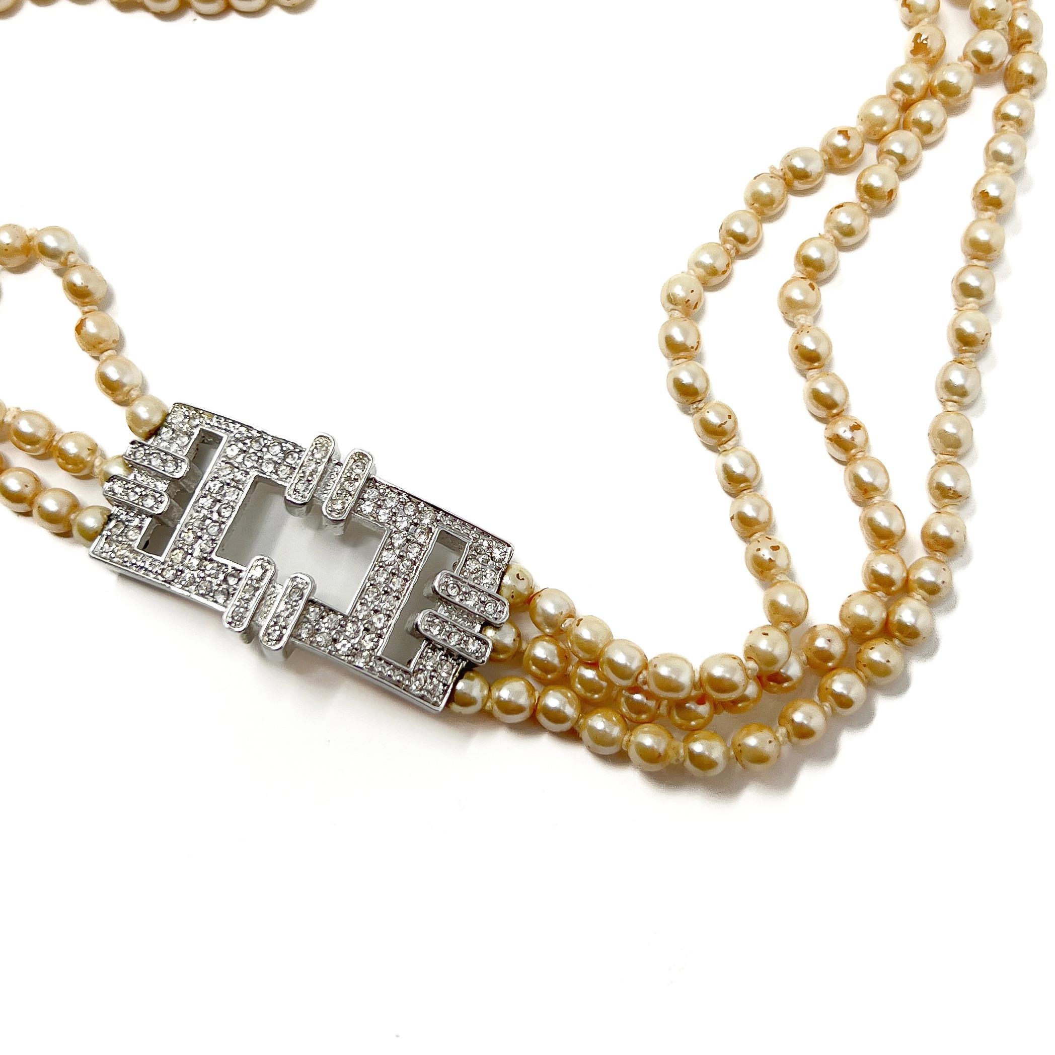John Galliano for Christian Dior 1990s Vintage Faux Pearl Art Deco Style Choker For Sale 4