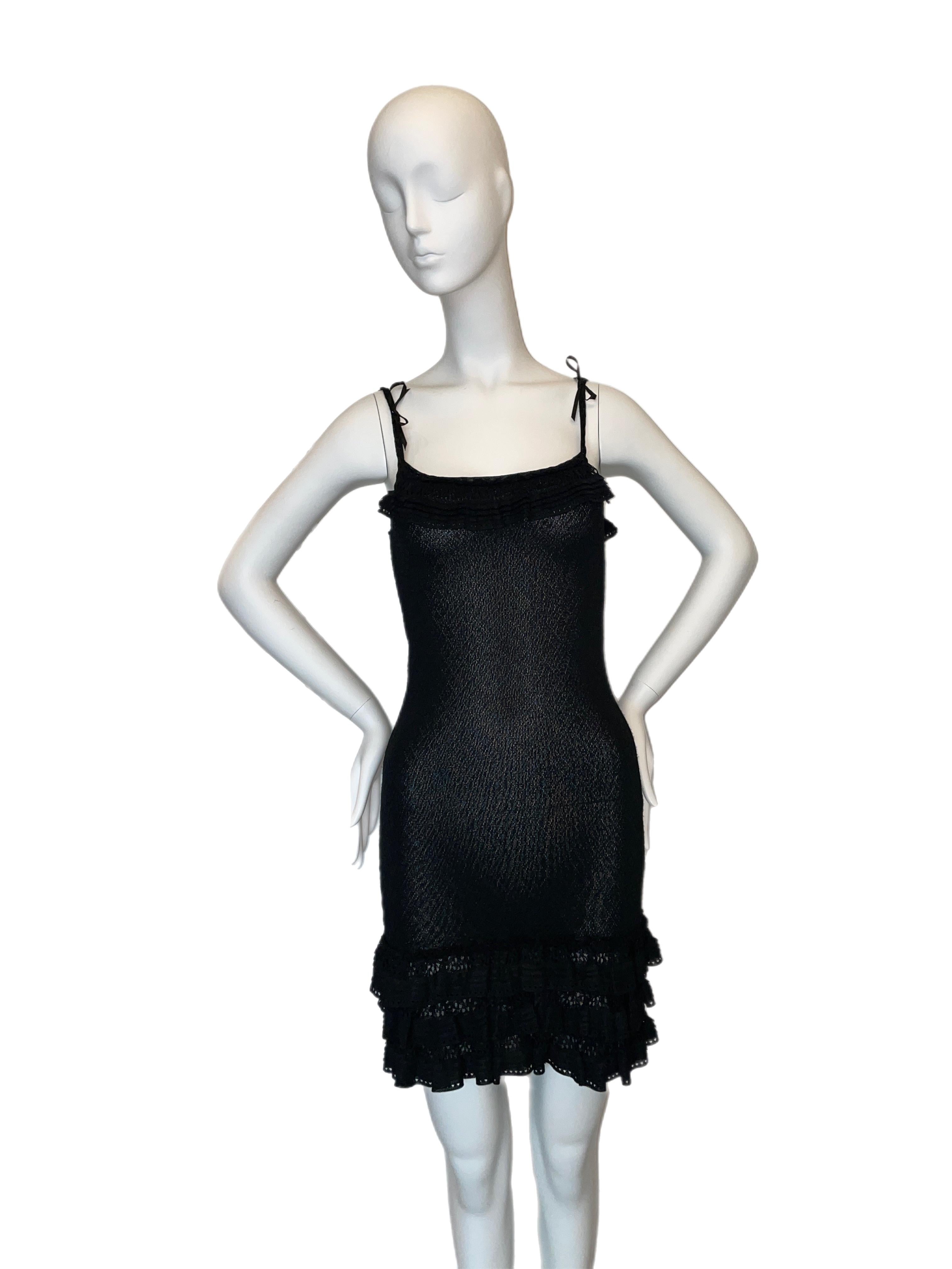 FINAL SALE NO RETURNS / REFUNDS

John Galliano for Christian Dior vintage SS06 pitch black semi-sheer dress. Excellent condition, no flaws. Size F38, fits like an XS imo. 

Measurements in inches unstretched: pit to pit 13.5, rib area 12, waist 13,