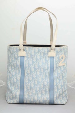 Oblique Tote Bag mit „2“ in Hellblau mit Logo von John Galliano für Christian Dior