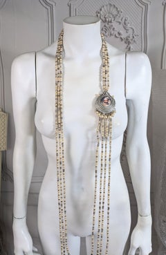 John Galliano for Christian Dior Primavera/Verano 1998 Collar elaborado de perlas Raj