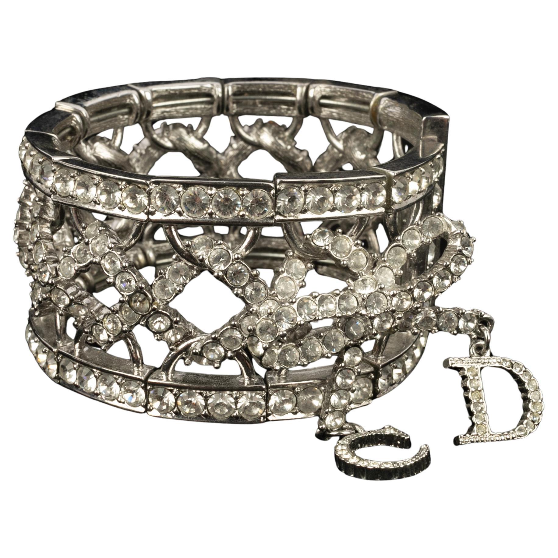 John Galliano per Dior Bracciale con strass in metallo argentato, CIRCA 2000